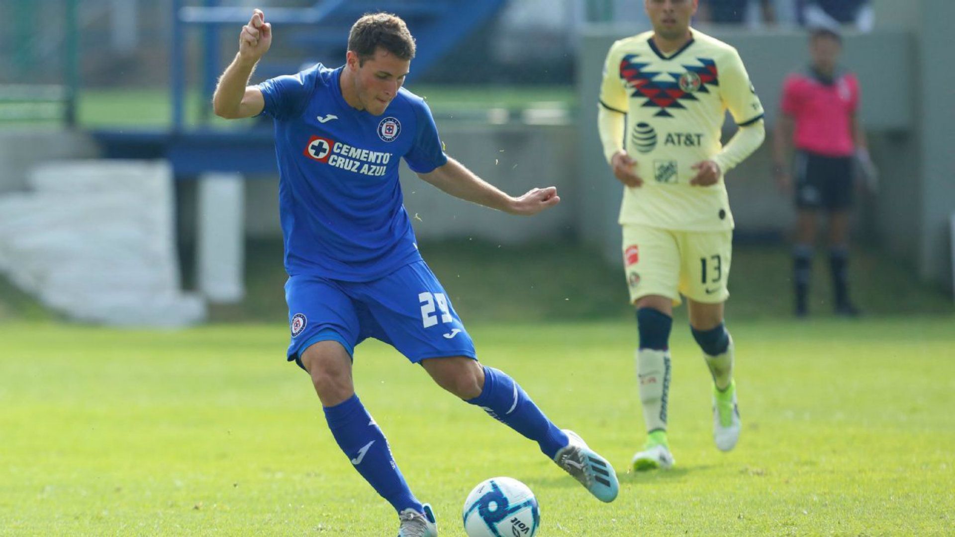 Santiago Giménez Cruz Azul