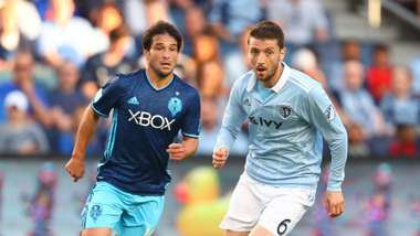 Ilie Sanchez Nicolas Lodeiro MLS 05172017