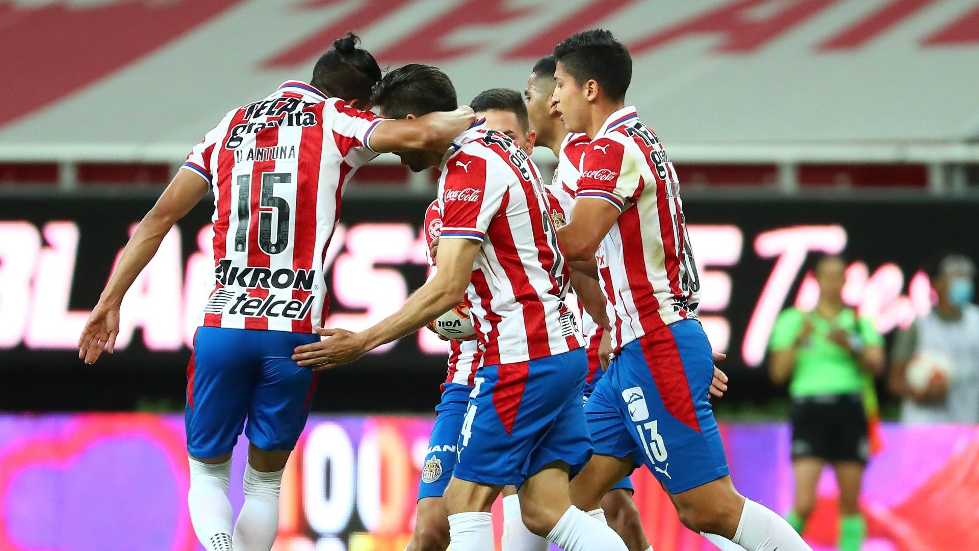 Angel Zaldivar Oribe Peralta Uriel Antuna Chivas
