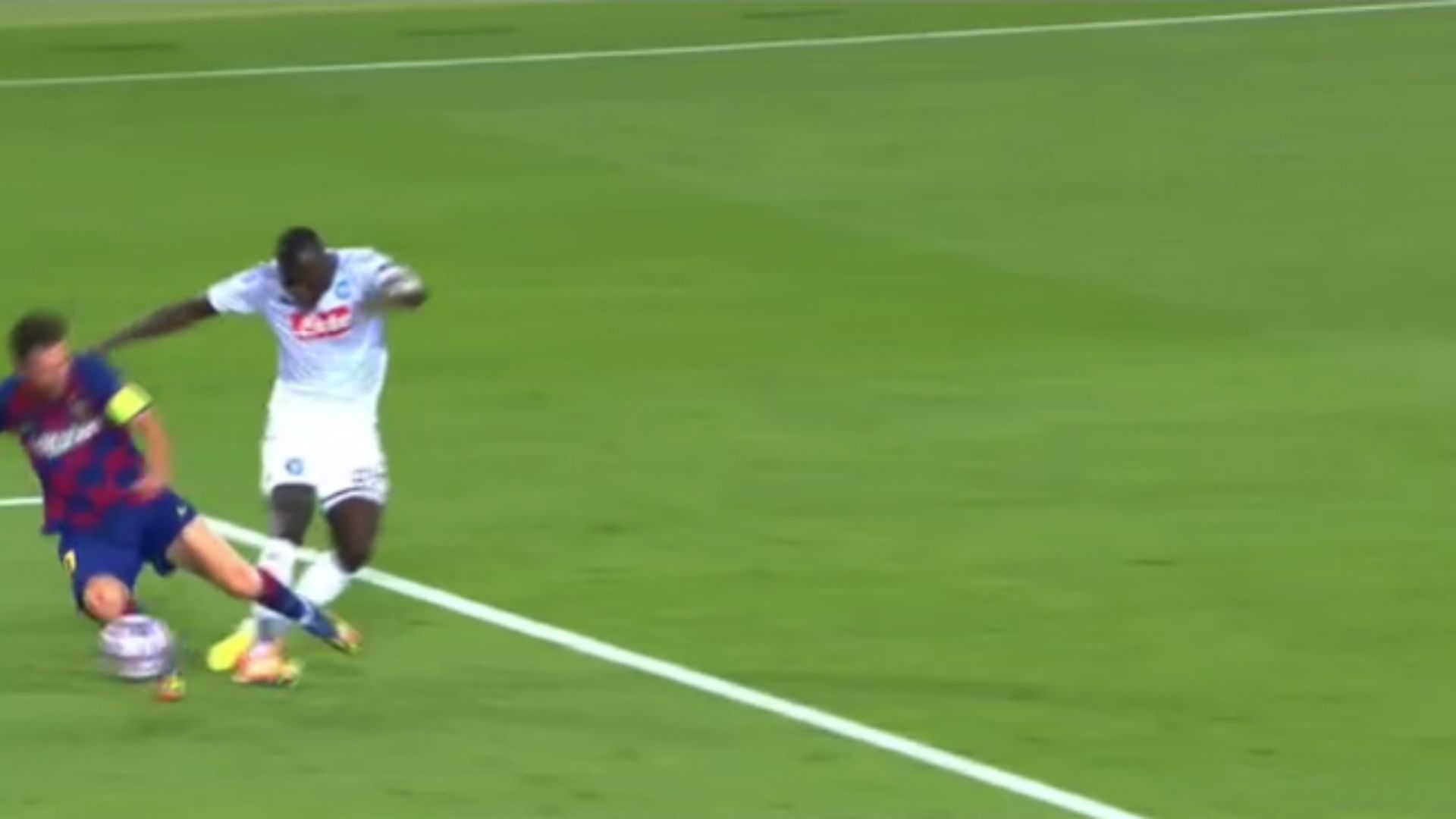 captura Messi Koulibaly Barcelona Napoli Champions League 08082020