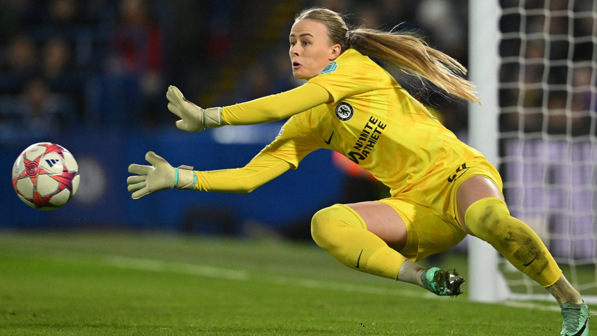 Hannah Hampton Chelsea 2023-24