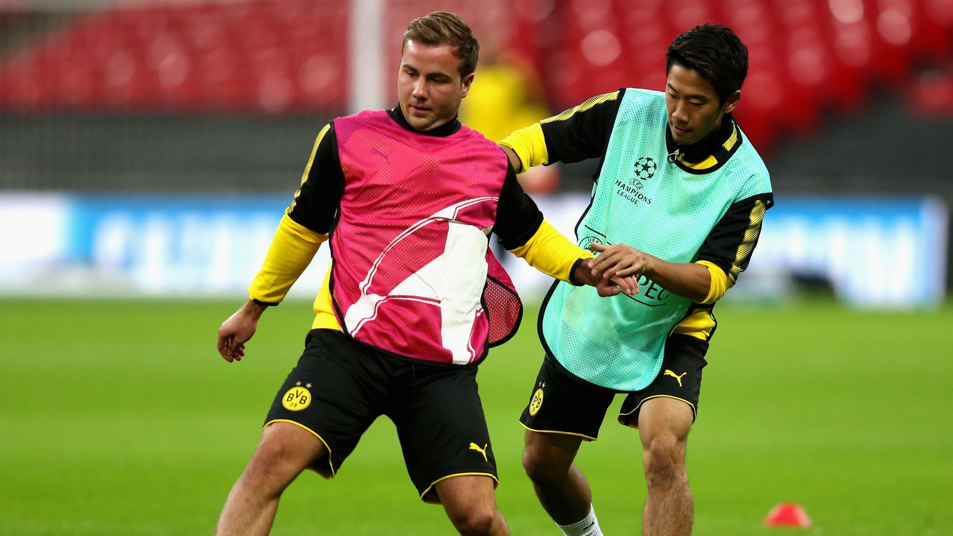 2017-9-12 Mario Gotze and Shinji Kagawa Borussia Dortmund
