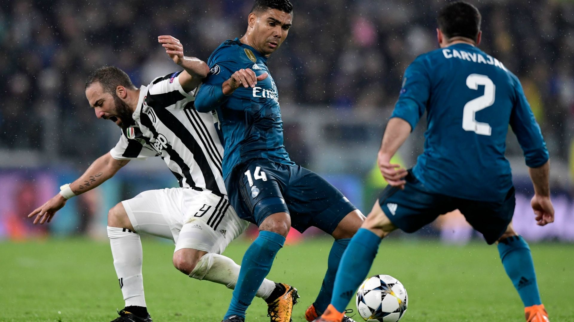 Higuain Casemiro Juventus Real Madrid Champions League