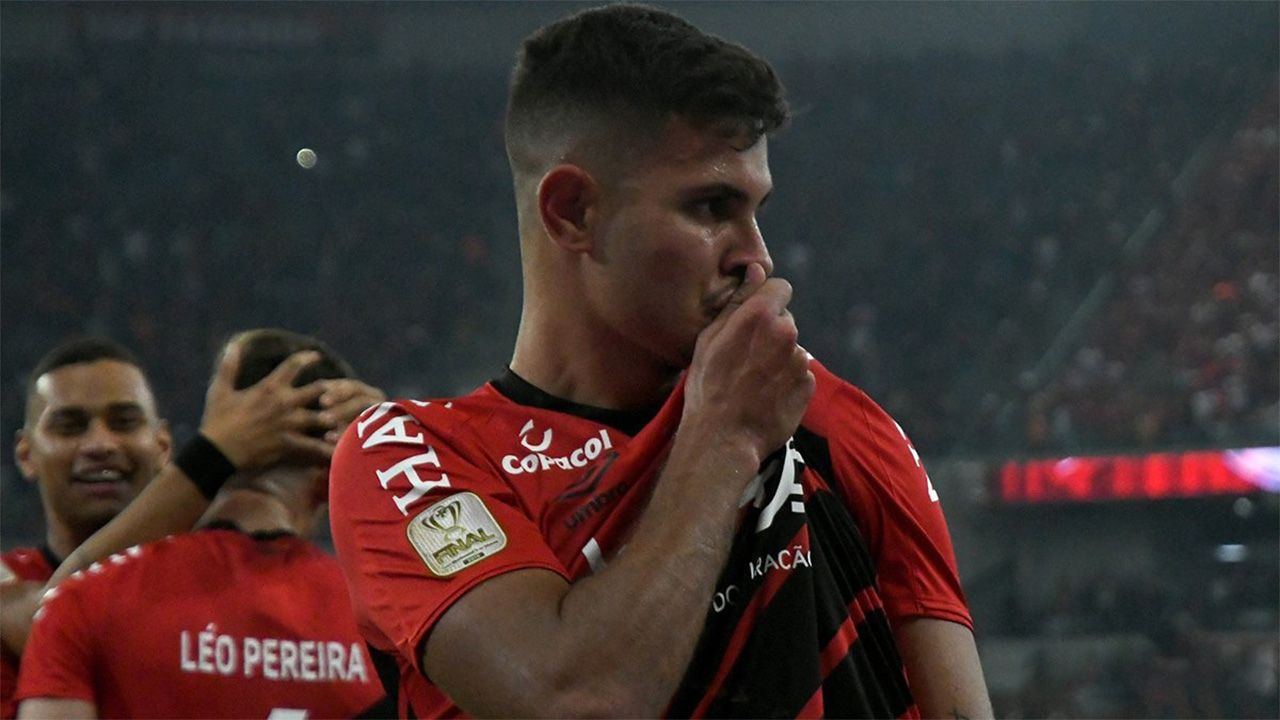 Bruno Guimarães Athletico Internacional Copa do Brasil 11092019