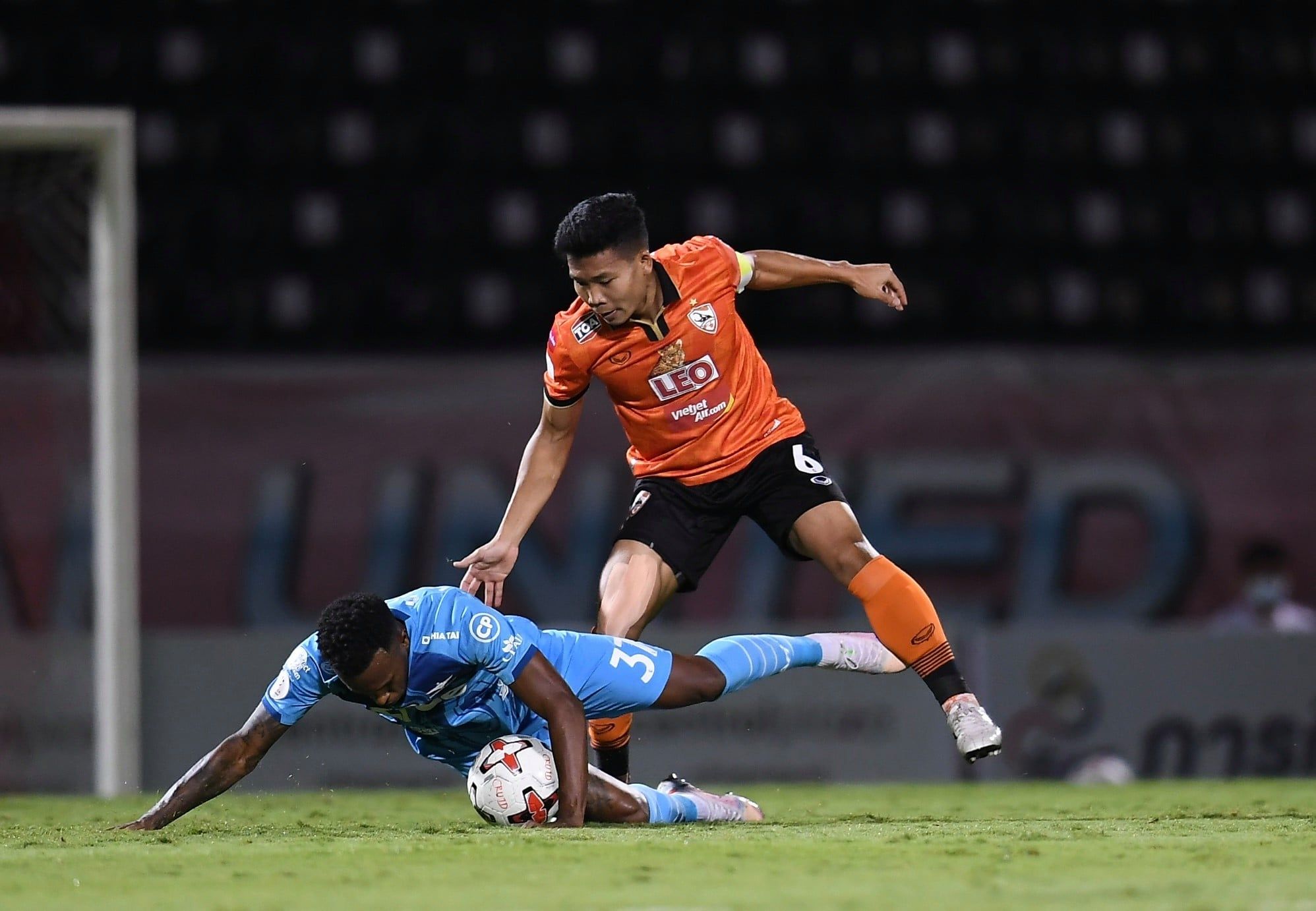 สิงห์ เชียงราย - ทรู แบงค็อก