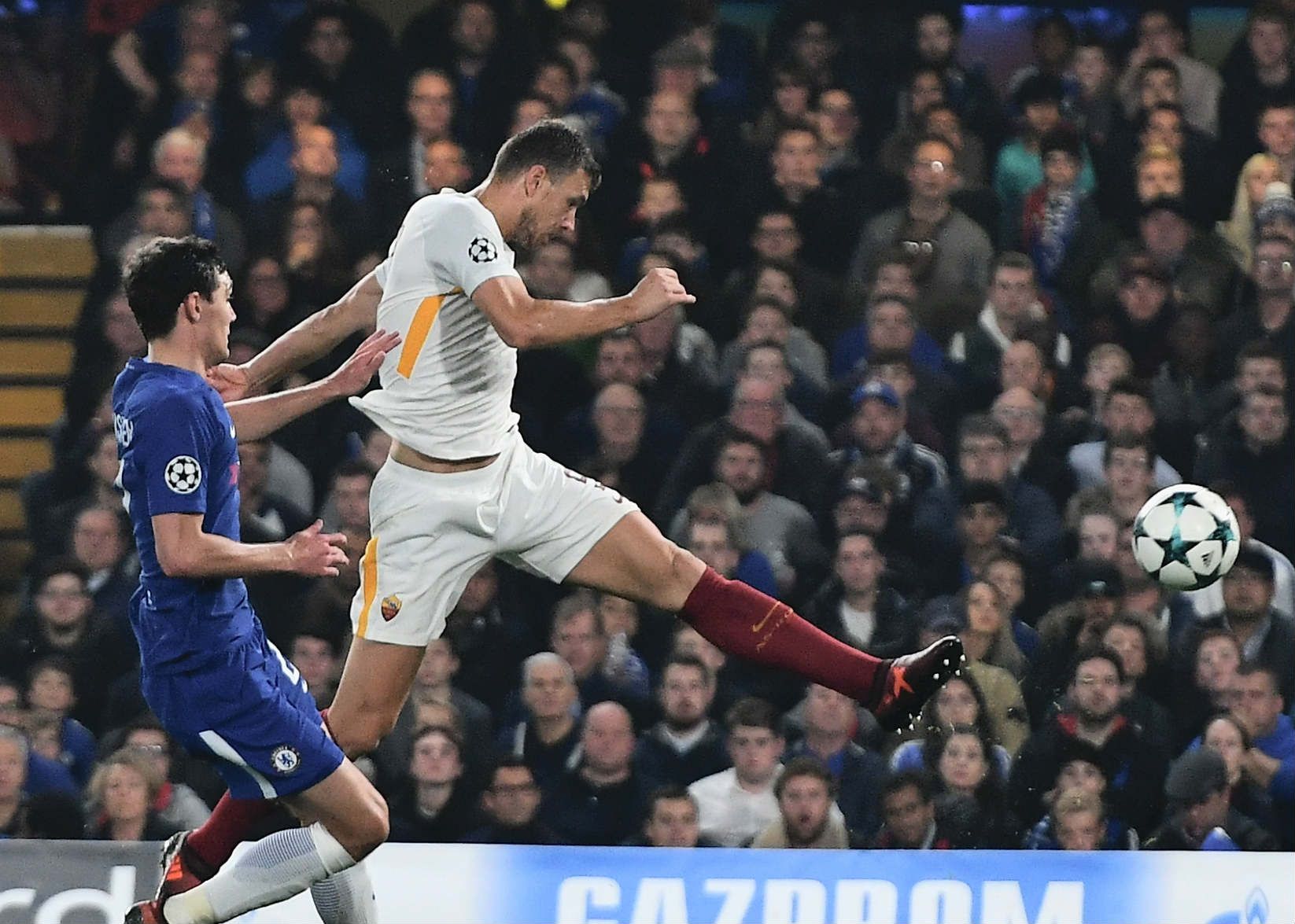 2017-10-18-roma-dzeko