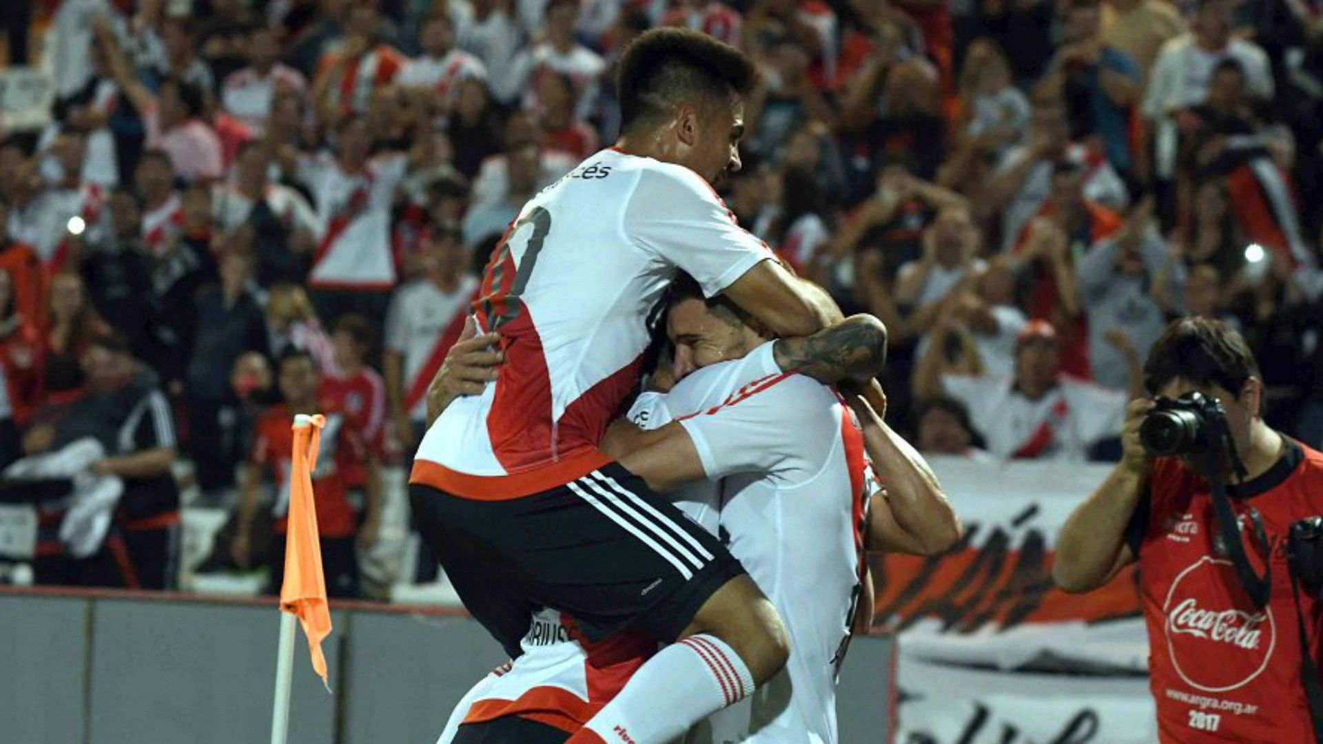 Gonzalo Martinez Lucas Alario Godoy Cruz River Plate Primera Division Argentina 02042017