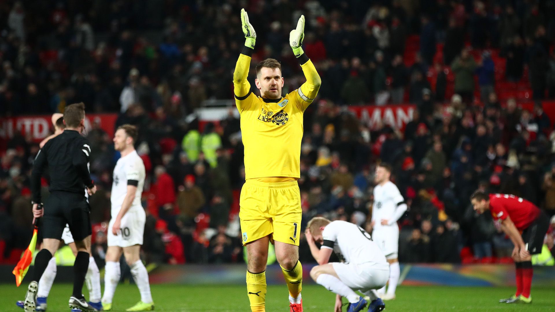 Tom Heaton vs. Manchester United