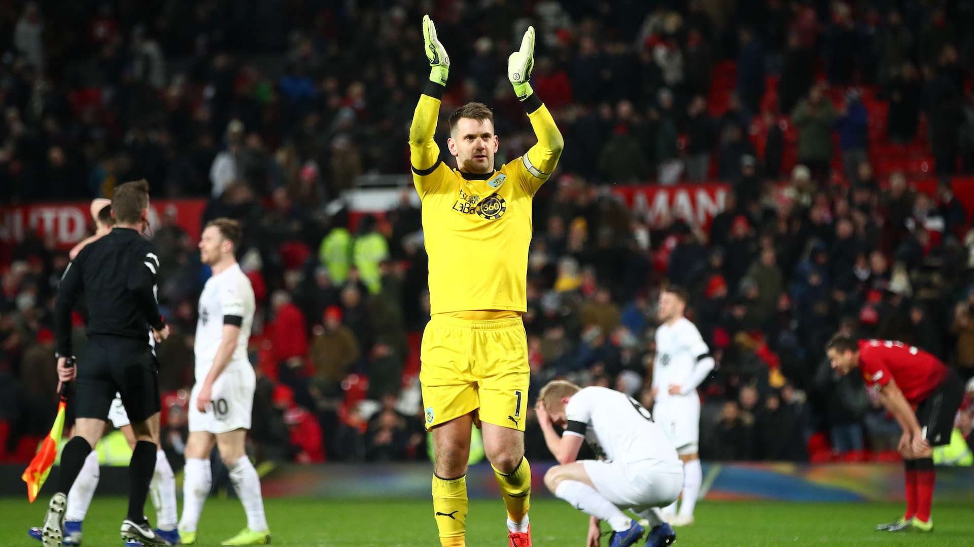 Tom Heaton vs. Manchester United
