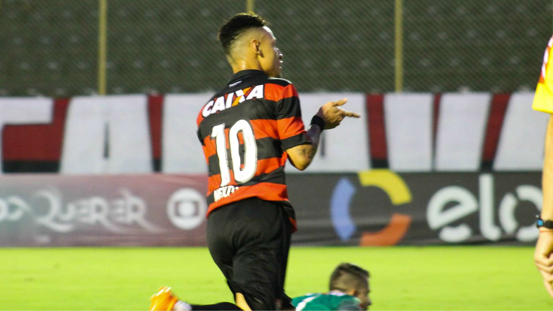 Neilton Vitória Atlético-MG Campeonato Brasileiro 11062017