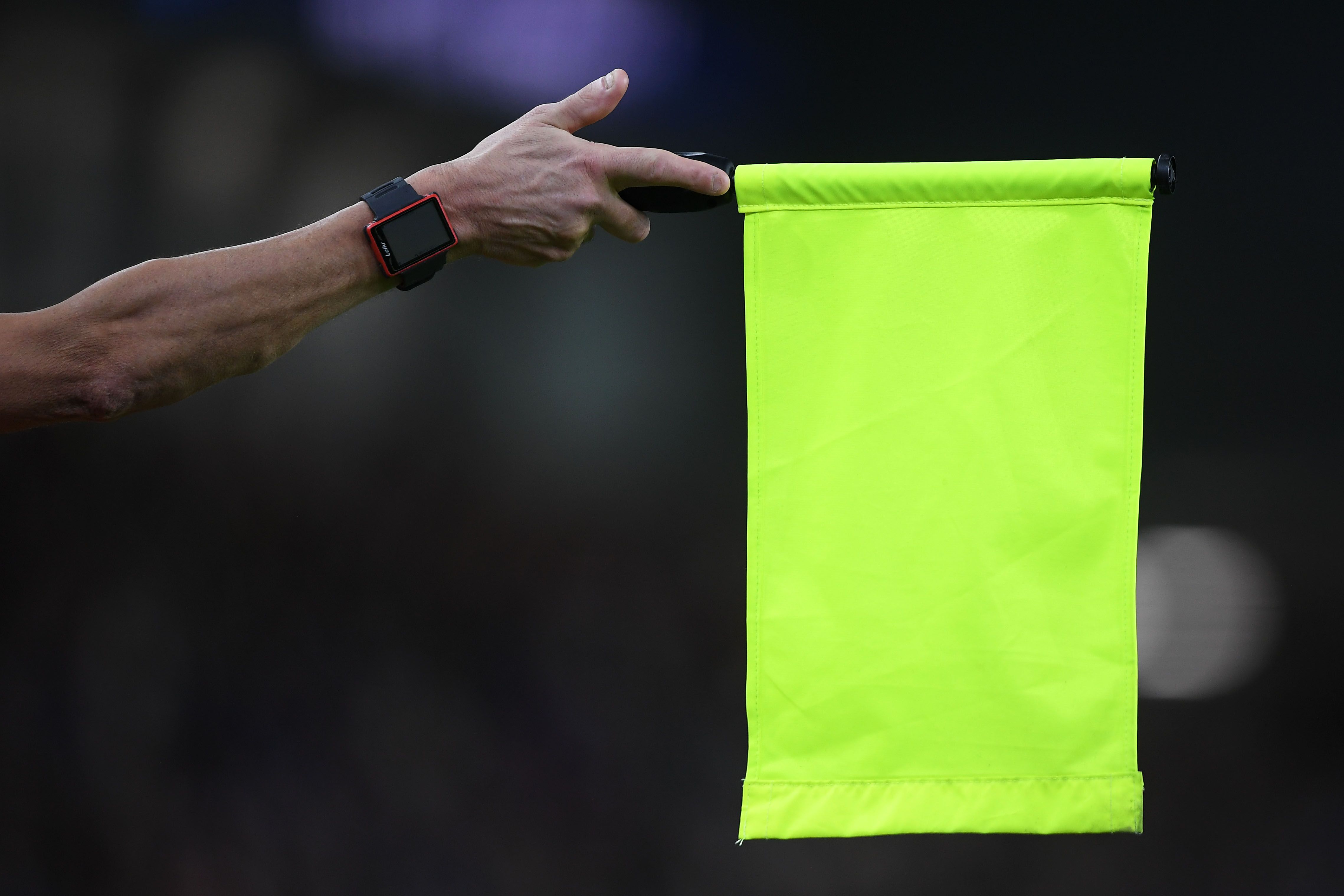Assistant referee flag