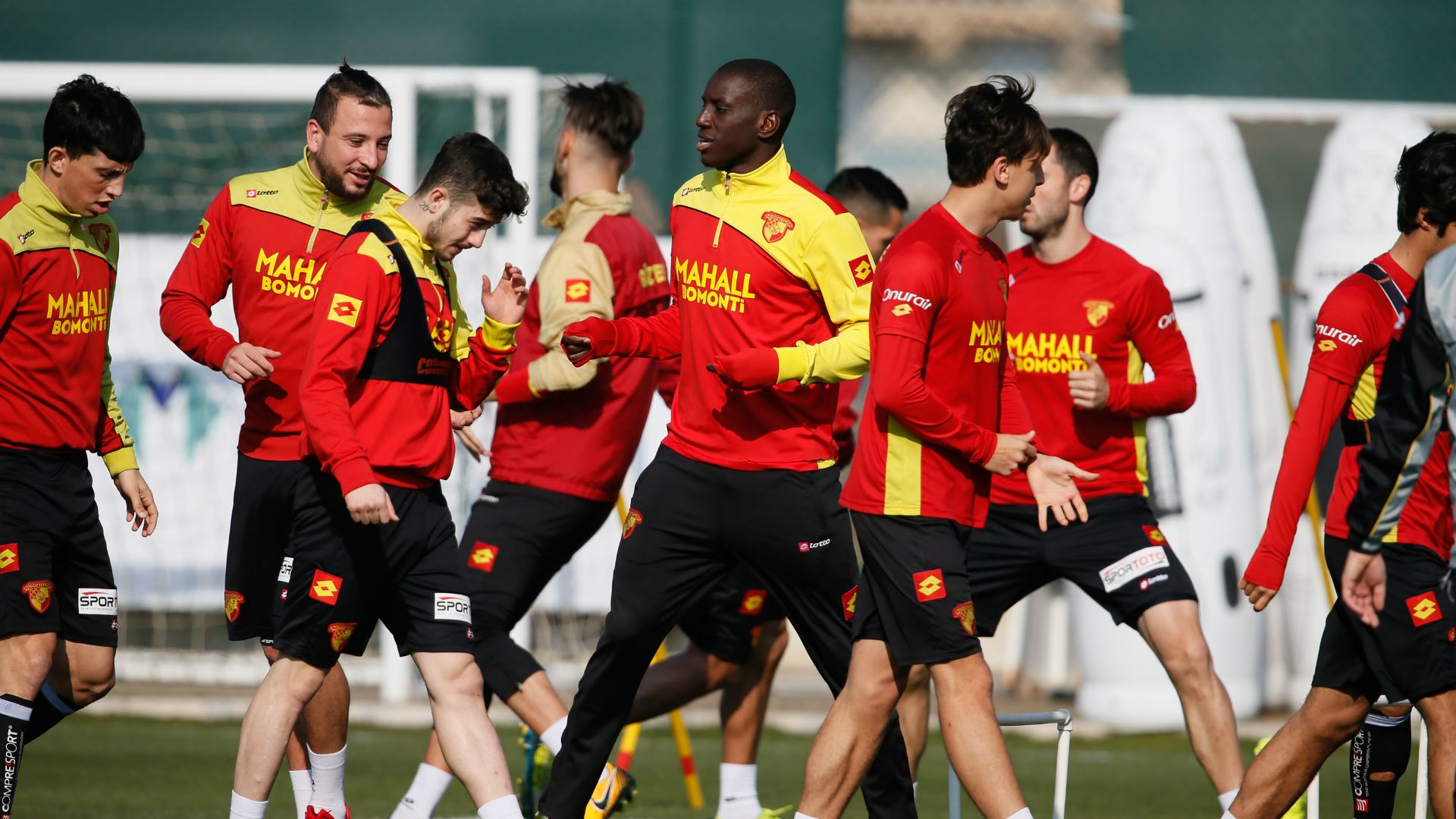 Demba Ba Goztepe training