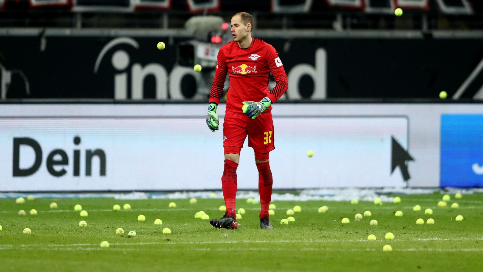 Peter Gulasci Eintracht Frankfurt RB Leipzig Bundesliga 19022018