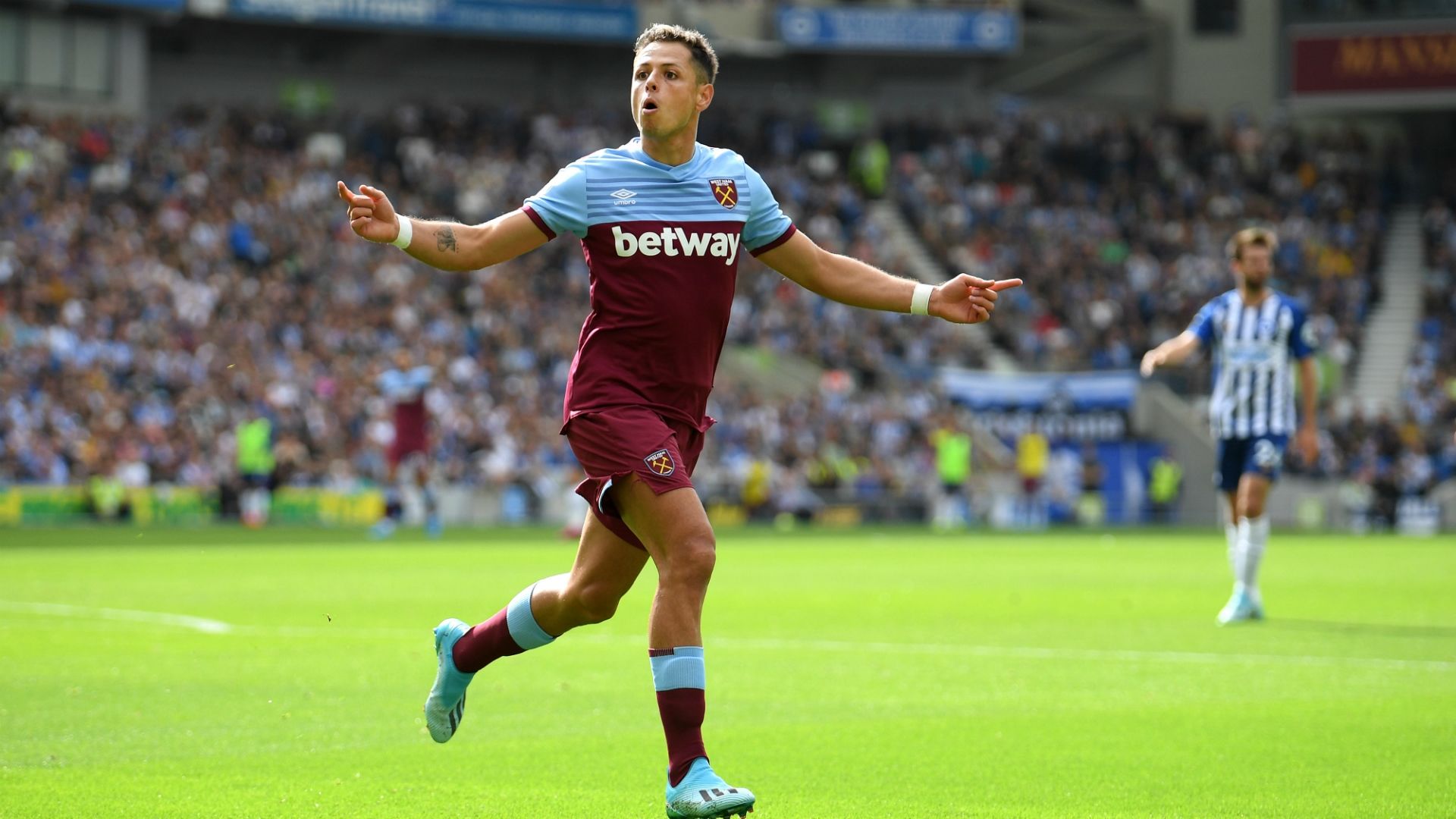 Chicharito West Ham Brighton