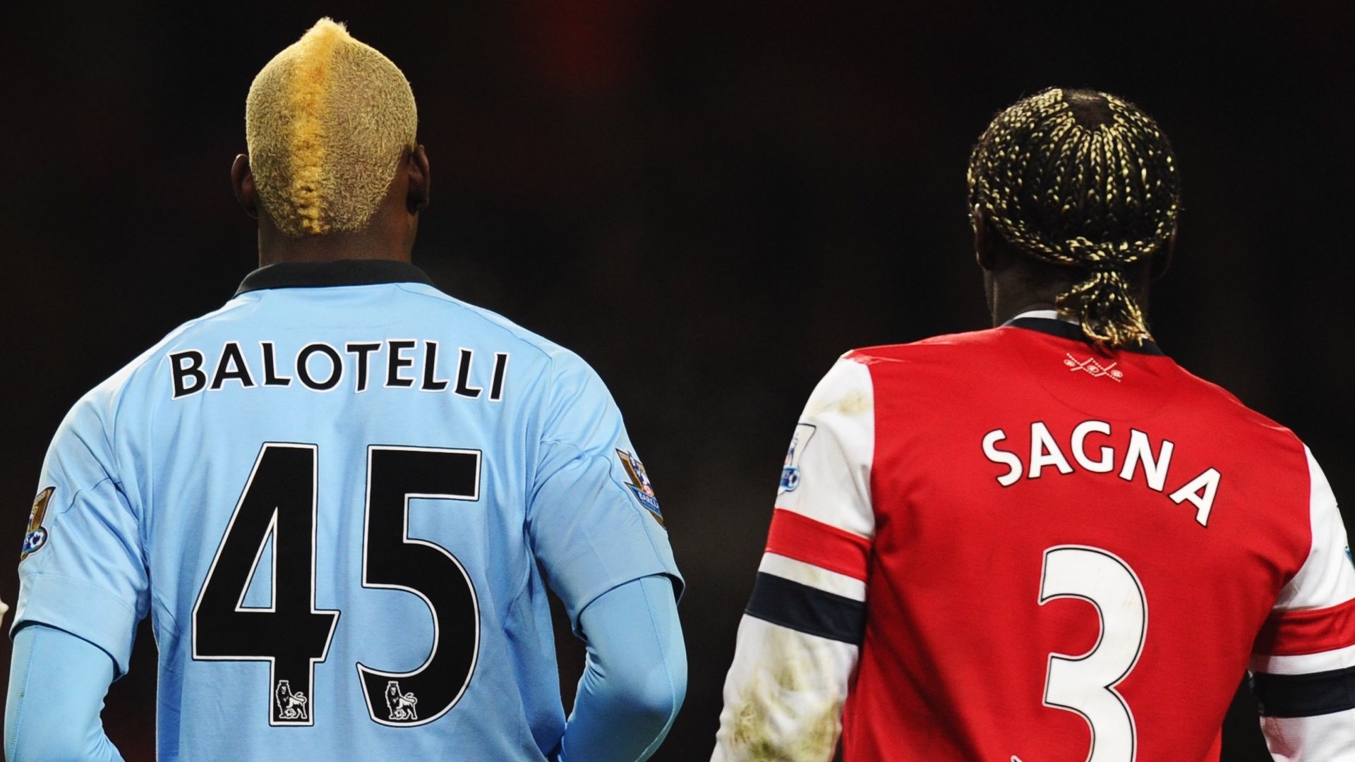 Mario Balotelli Bacary Sagna Manchester City Arsenal 01132013