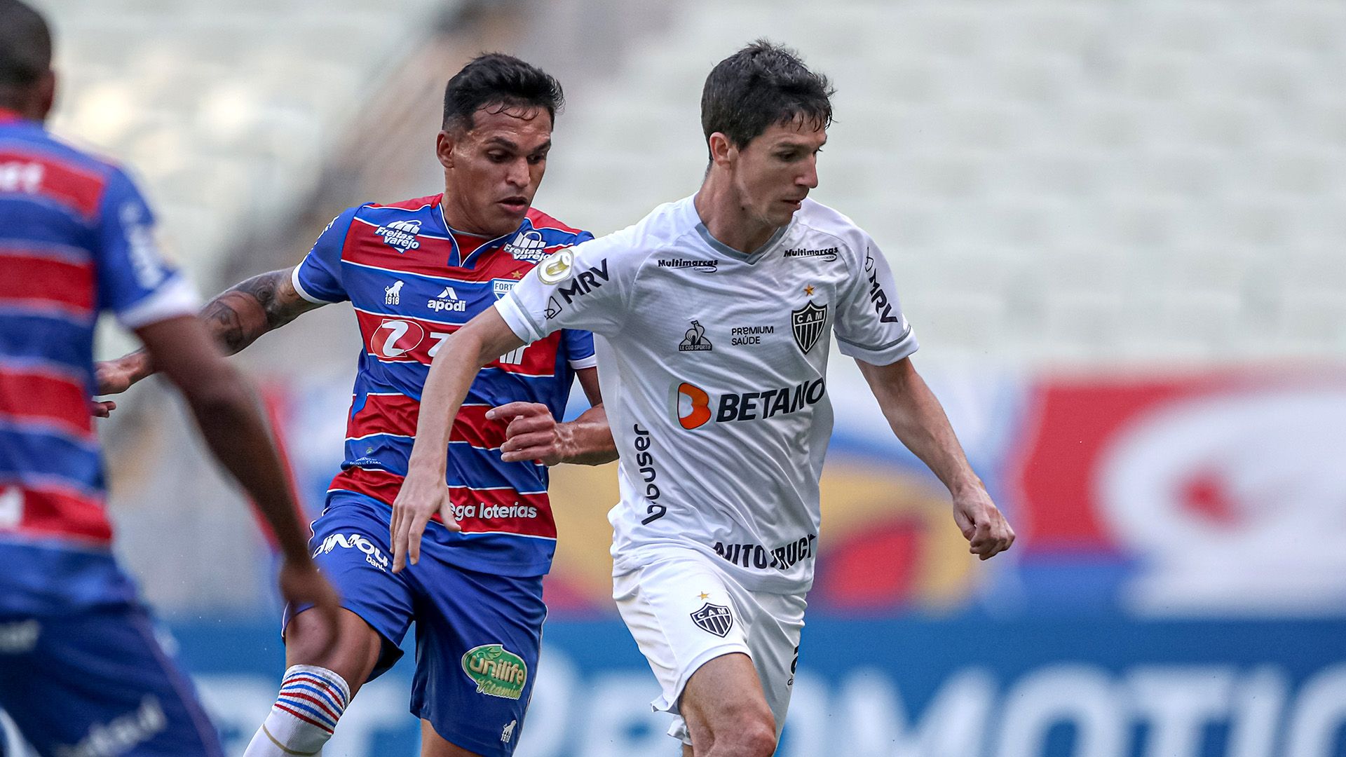 Róbson, Nacho, Fortaleza x Atlético-MG, Brasileirão, 12092021