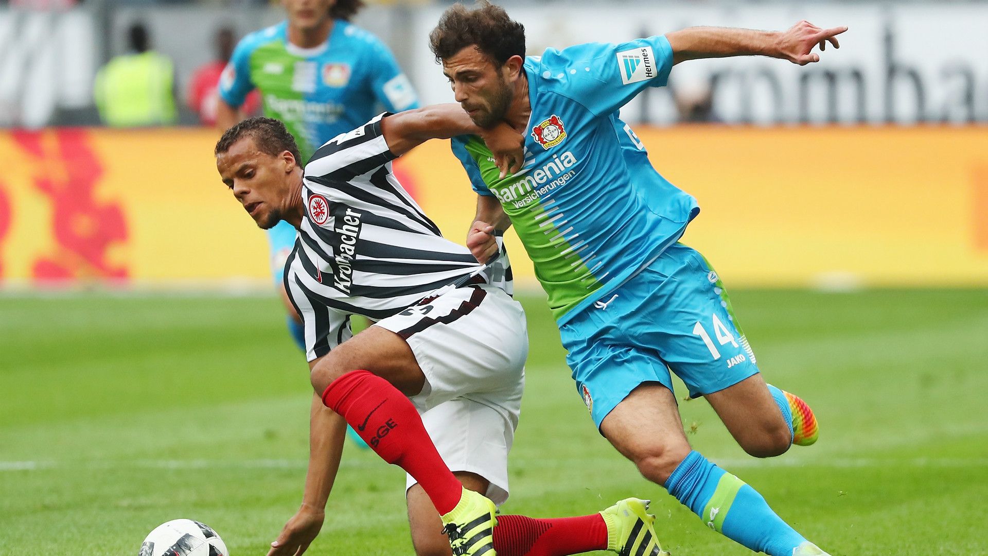 Timothy Chandler Admir Mehmedi Eintracht Frankfurt Bayer Leverkusen Bundesliga 17092016