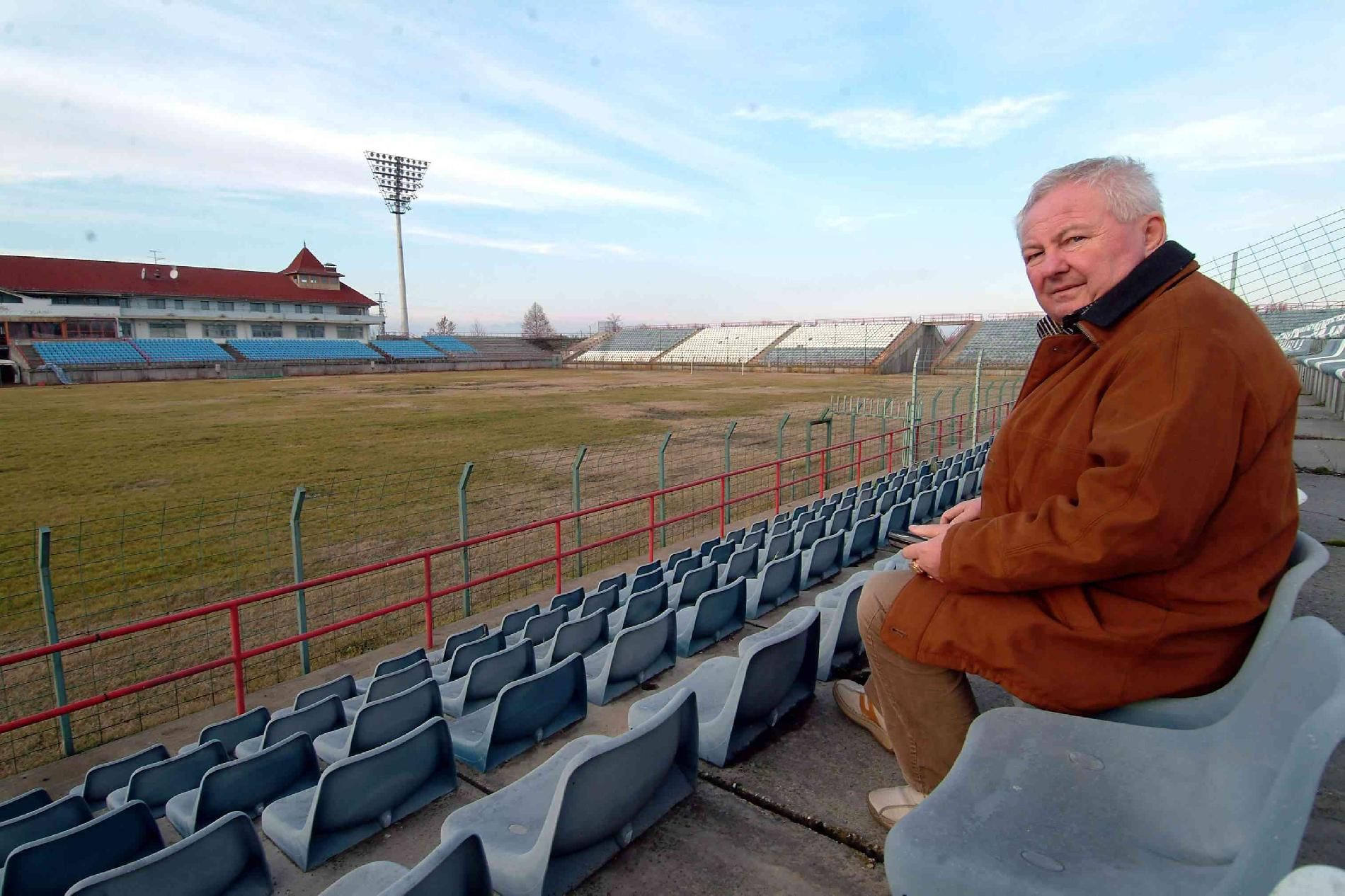 Stadler József az akasztói stadionban