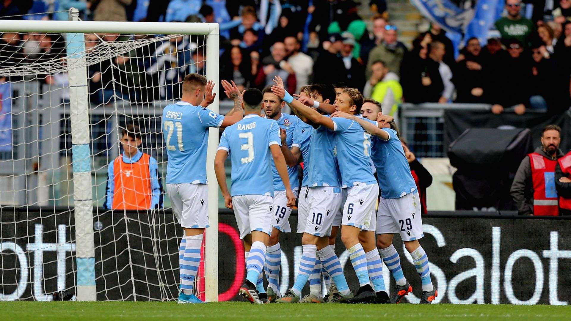 Lazio players celebrating Lazio Udinese Serie A