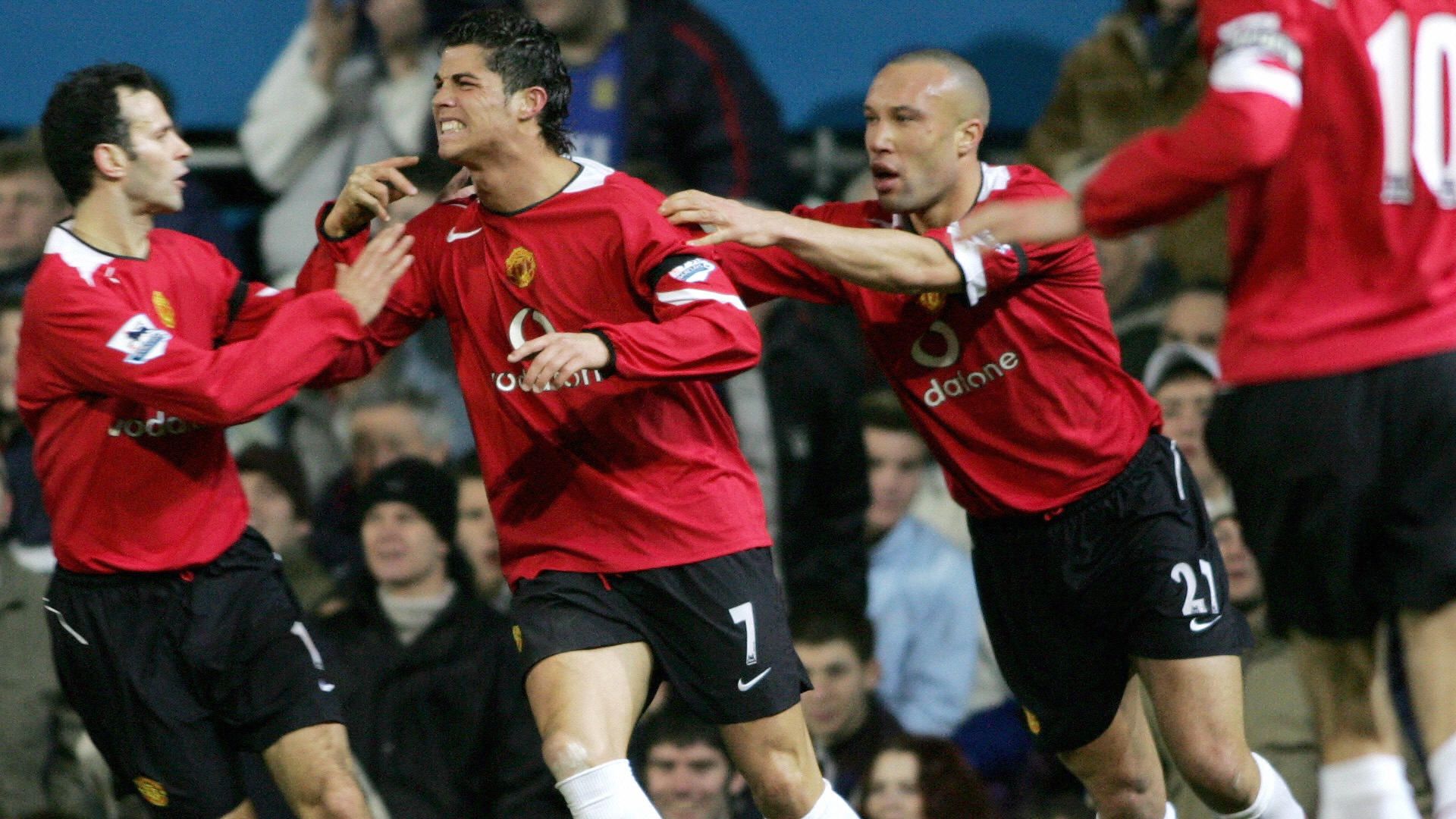 Cristiano Ronaldo Mikael Silvestre Ryan Giggs Manchester United 2006