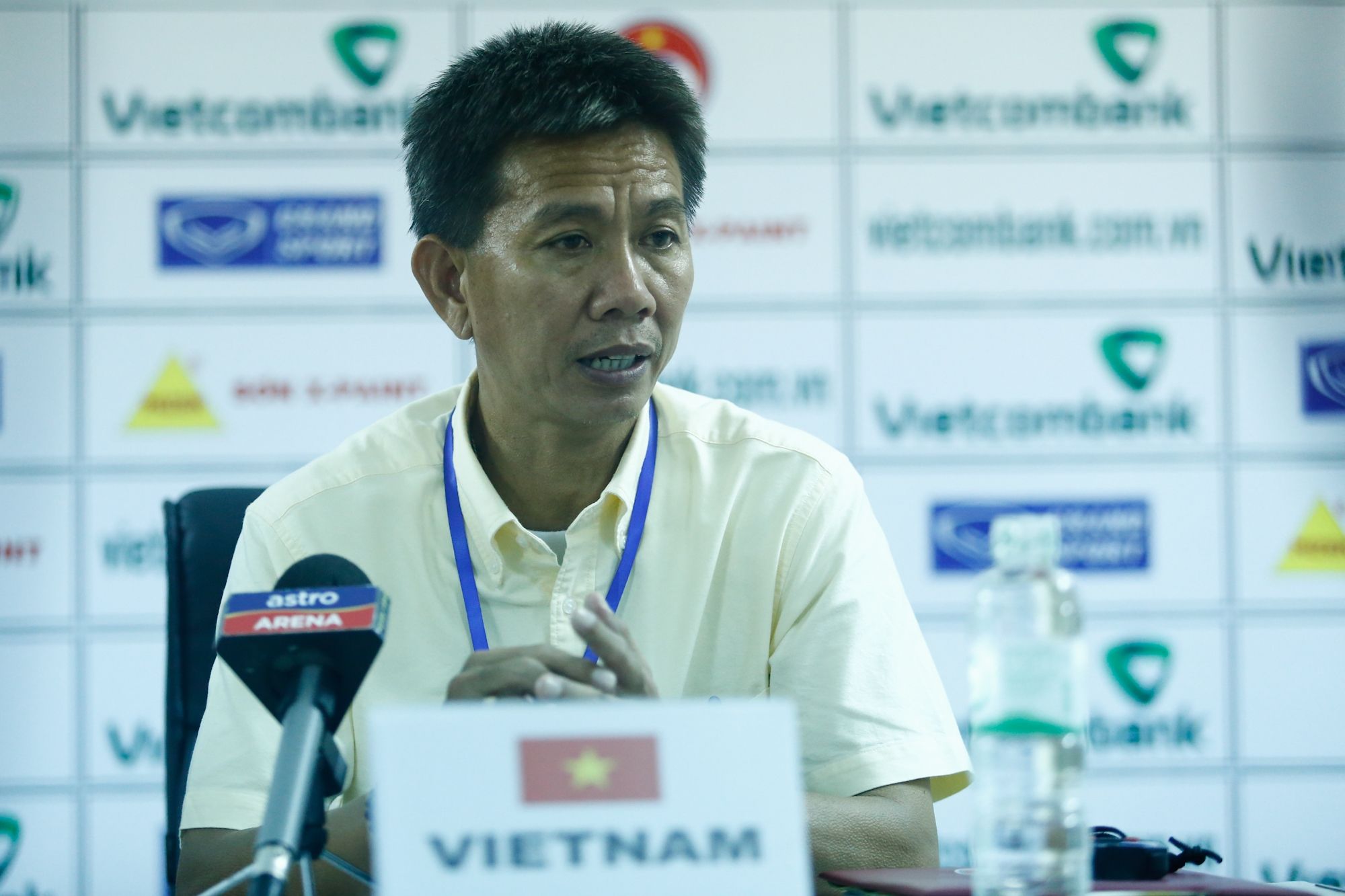 Vietnam U19 head coach Hoang Anh Tuanh in the post-match press conference 19/9/2016