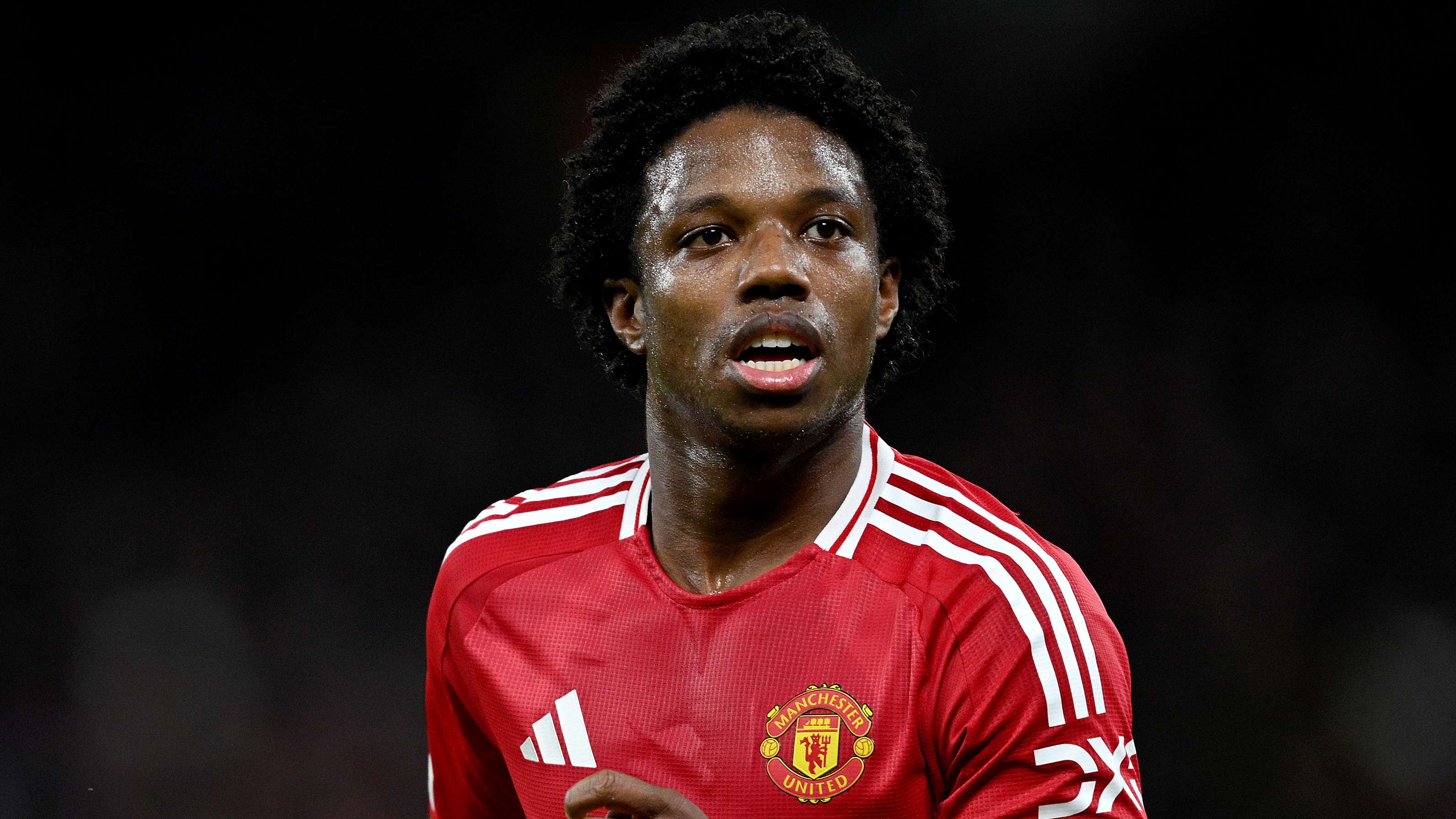 Tyrell Malacia heading out of Man Utd! Left-back set for deadline-day  transfer to PSV after seeing Benfica move break down | Goal.com