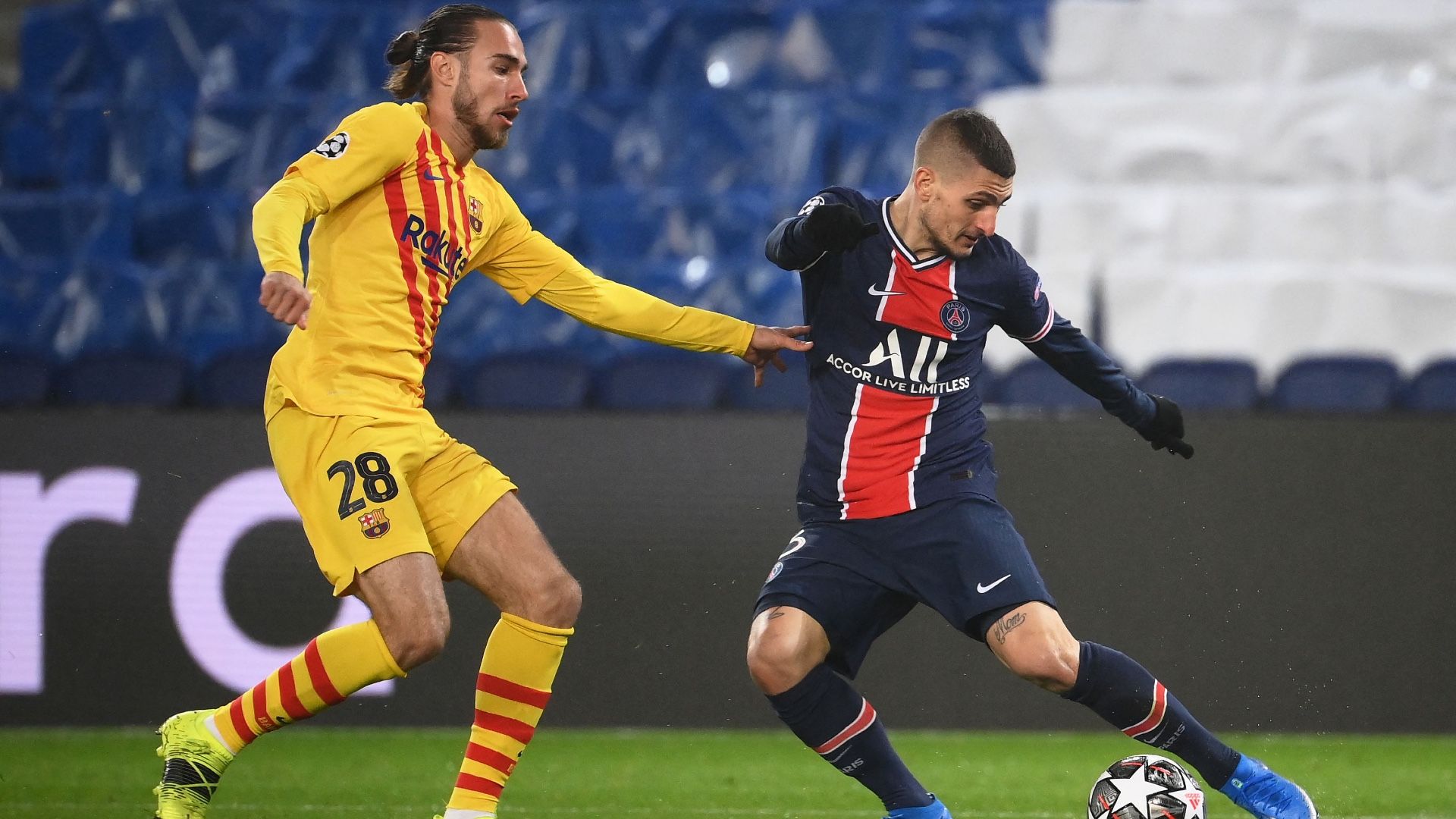 Marco Verratti Oscar Mingueza PSG Barcelona Champions League 10032021
