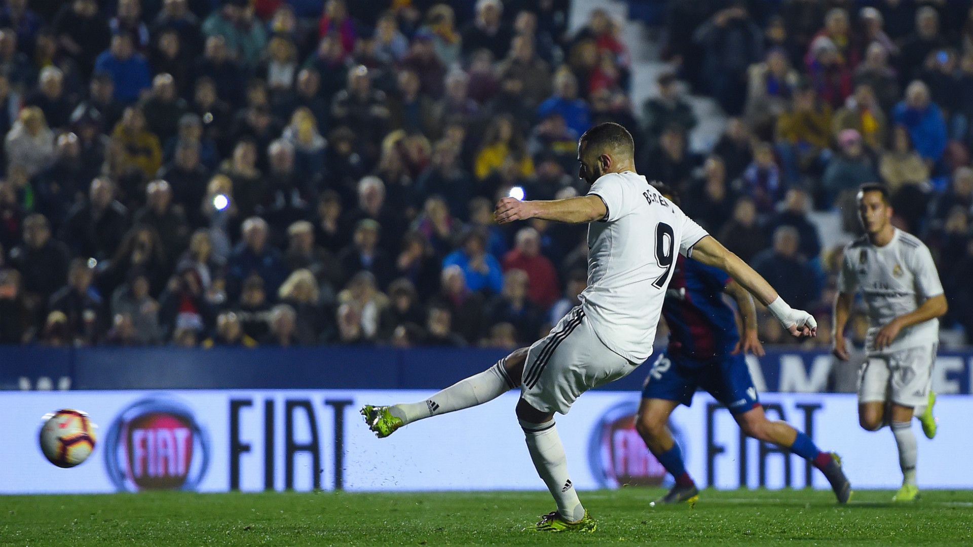 BENZEMA LEVANTE REAL MADRID LALIGA