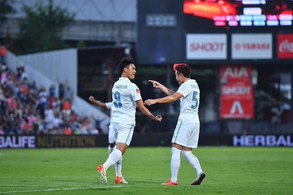 รัตนากร ใหม่คามิ