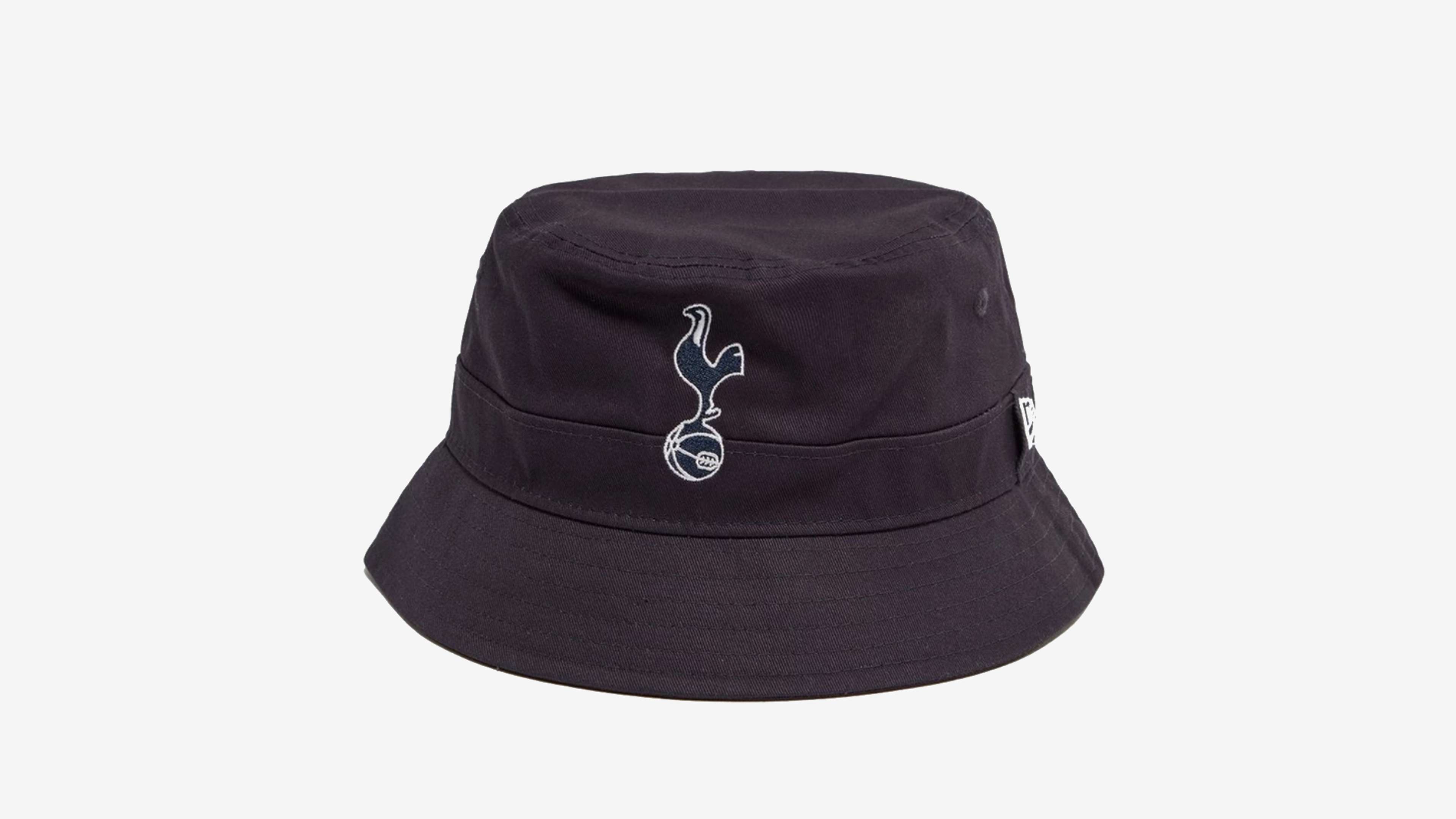 16 Tottenham  bucket hat