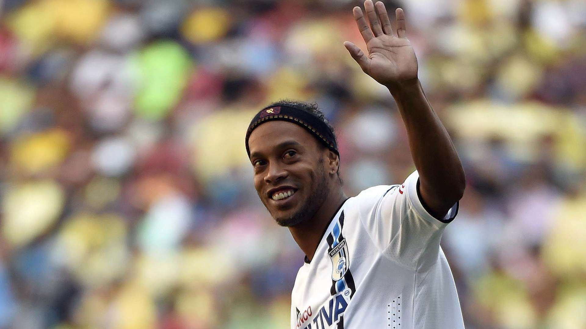 Ronaldinho Gaúcho Queretaro 18 04 15