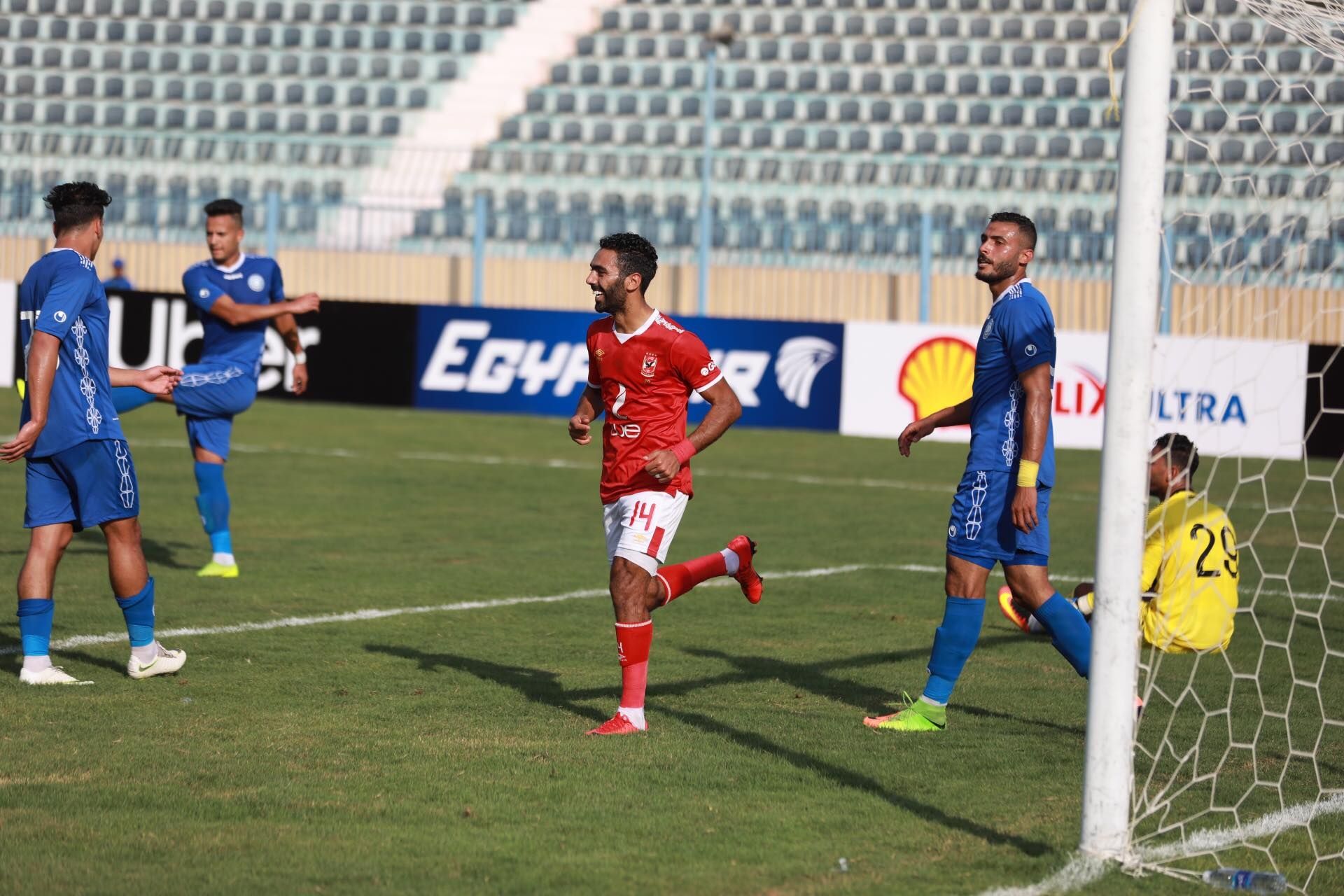 حسين الشحات - الأهلي - أسوان