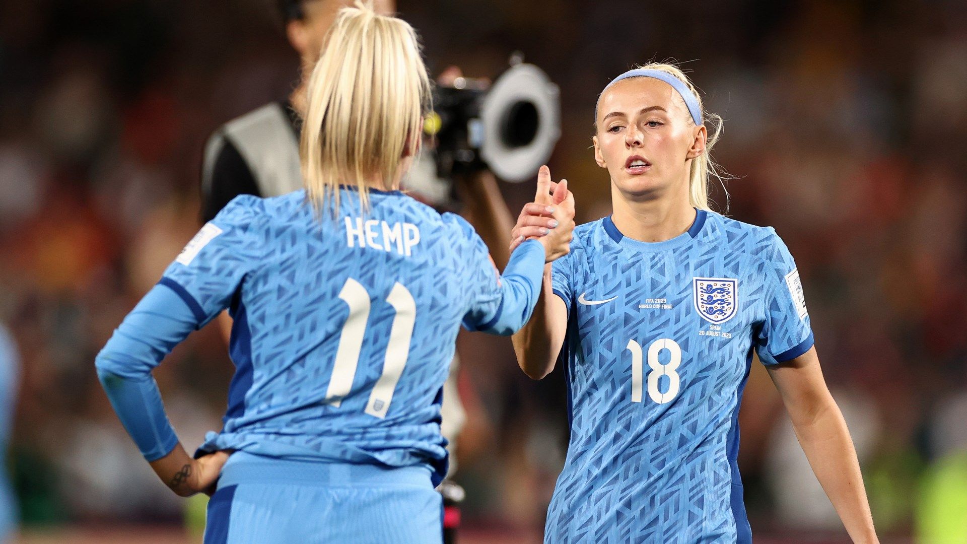 Lauren Hemp Chloe Kelly England 2023