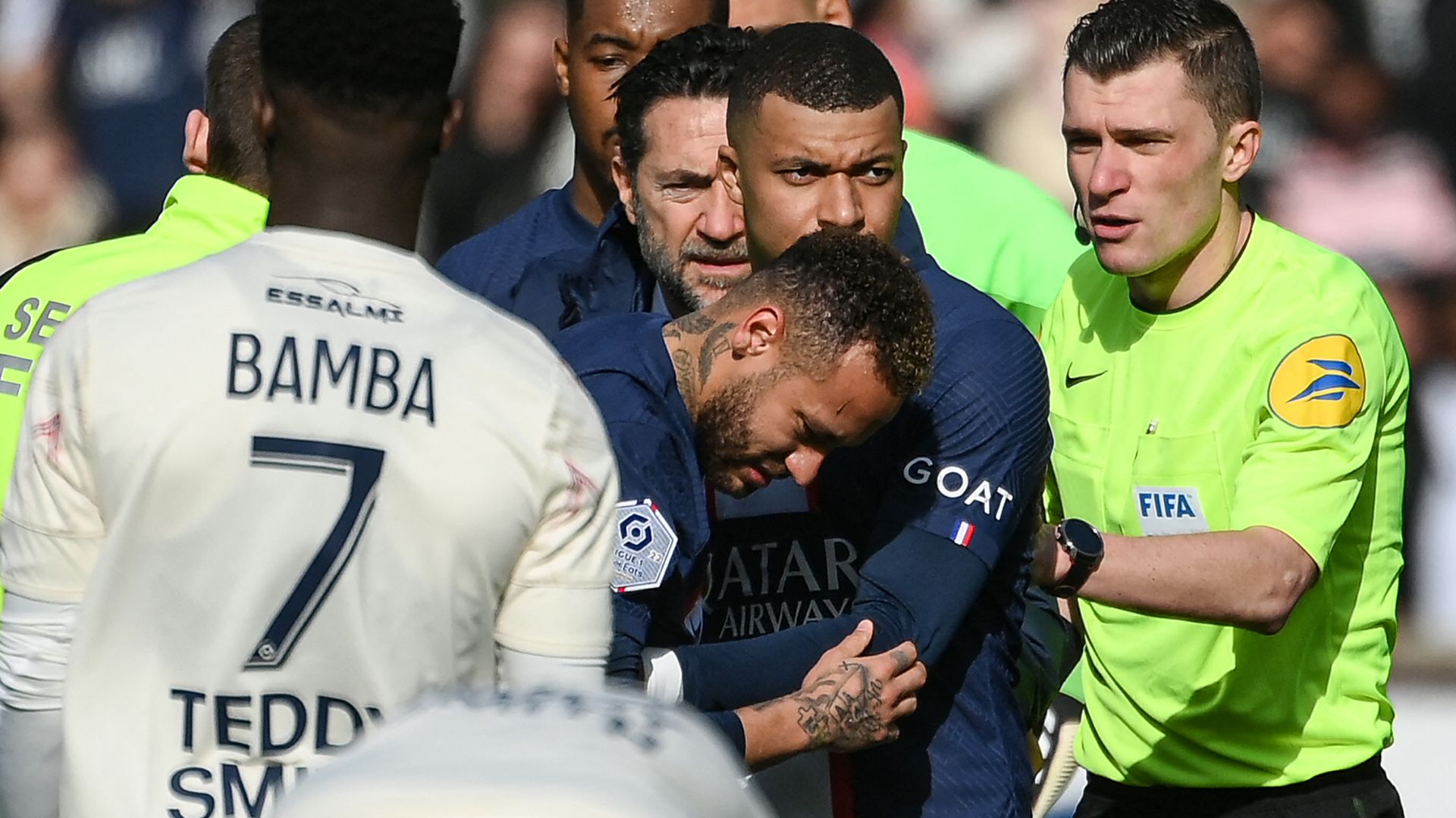 Neymar injury PSG Lille 2022-23