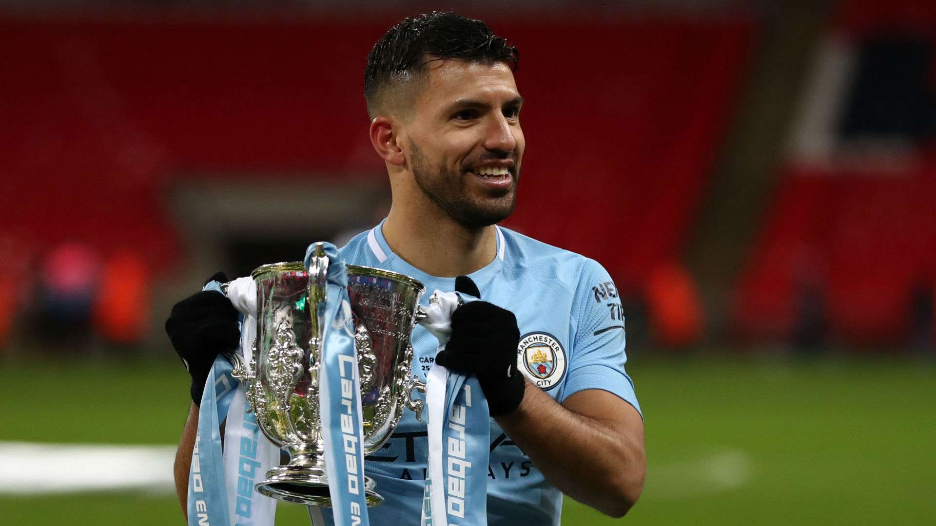 Sergio Aguero Carabao Cup trophy 2018