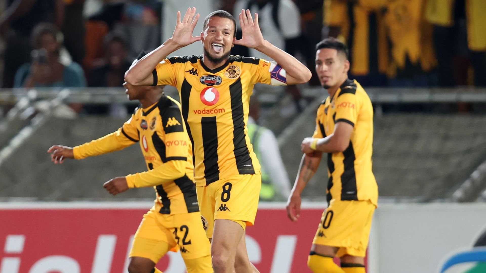 Underdogs Kaizer Chiefs are very dangerous and have high chances of winning  the PSL title! Amakhosi won't beat Mamelodi Sundowns and Orlando Pirates,  but can only win against small teams and lift