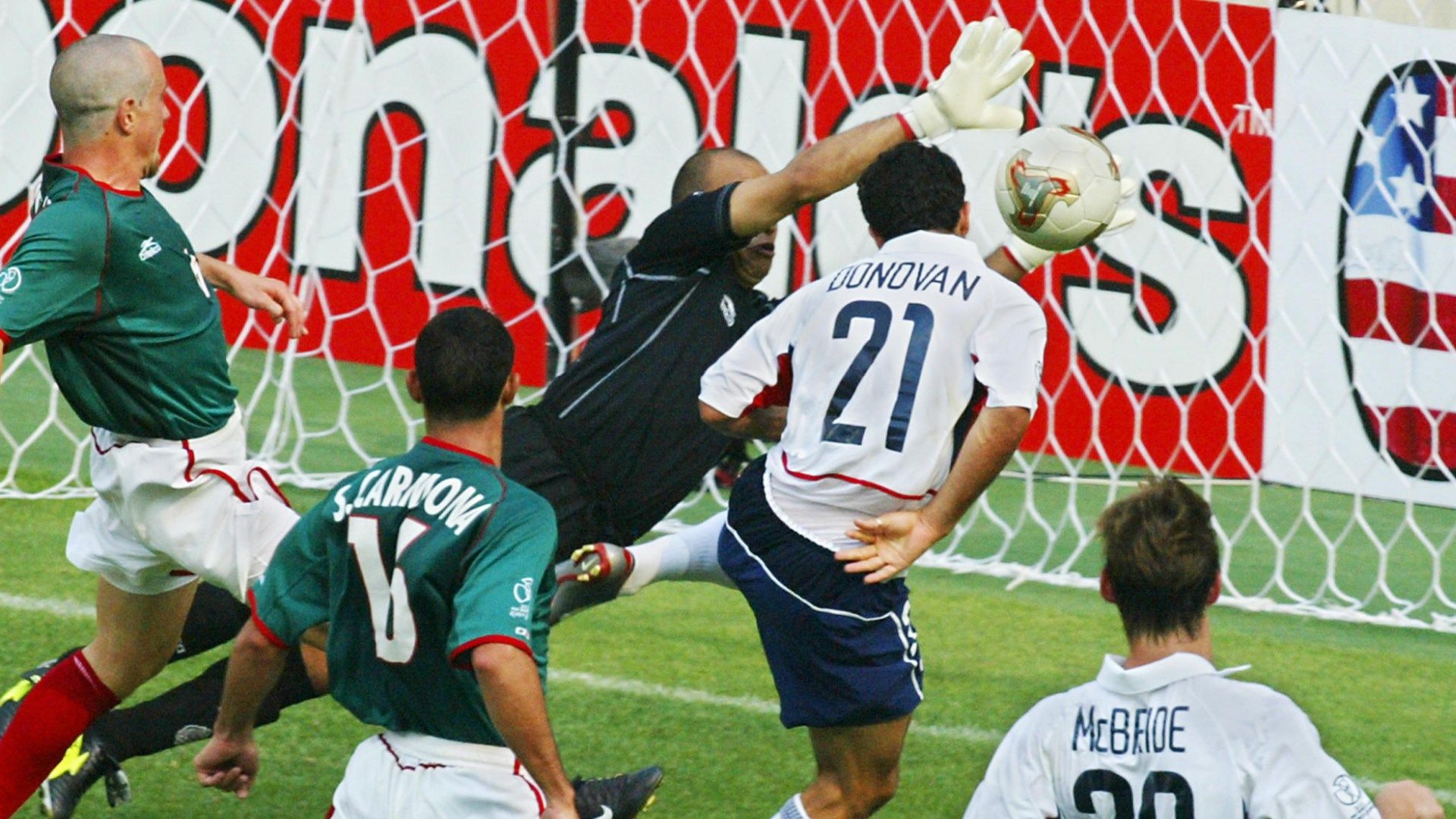 Landon Donovan USMNT Mexico 2002