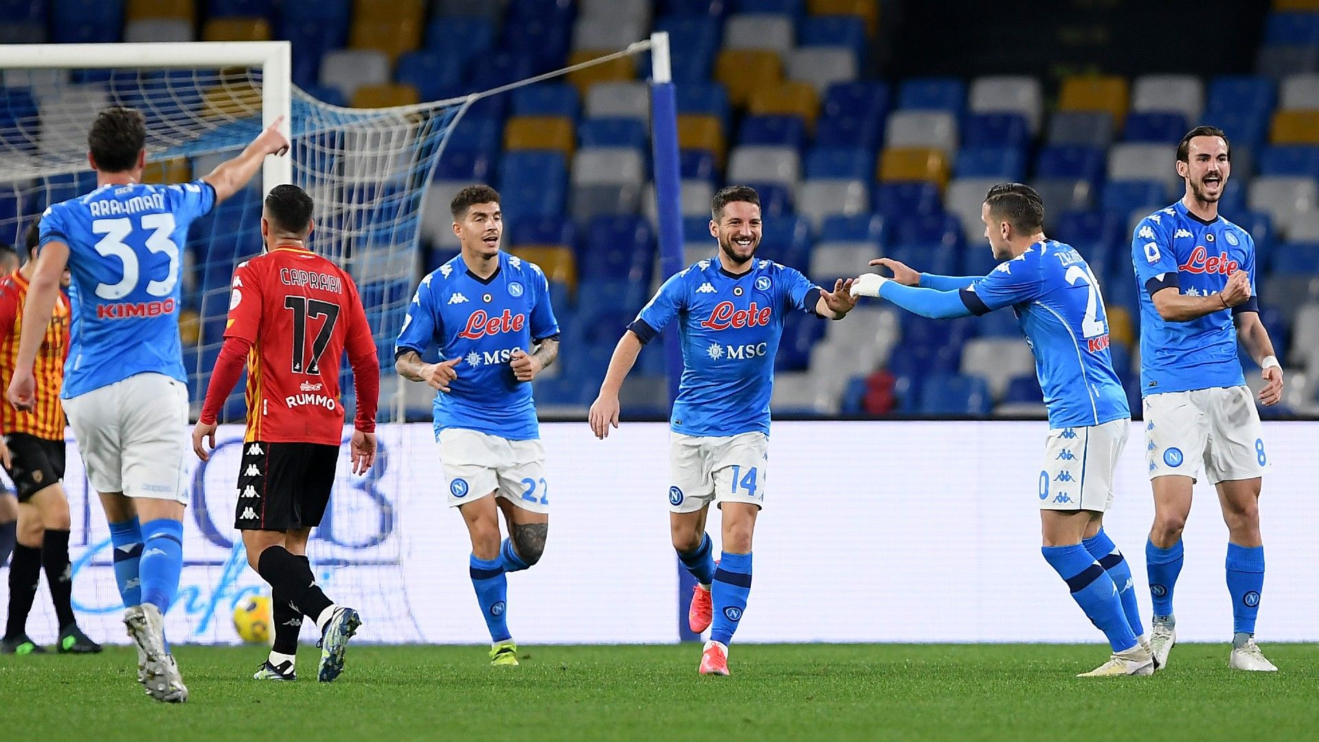 Dries Mertens Napoli celebrating