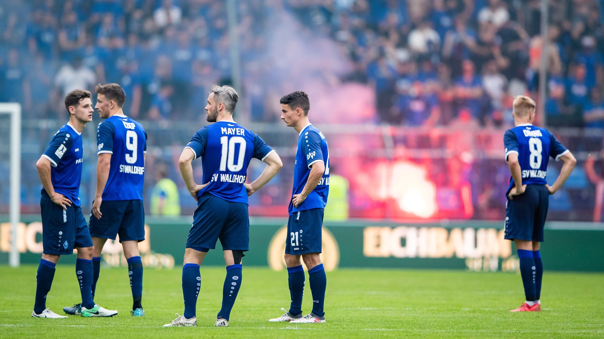 Mannheim Spieler Fans Pyro 27052018