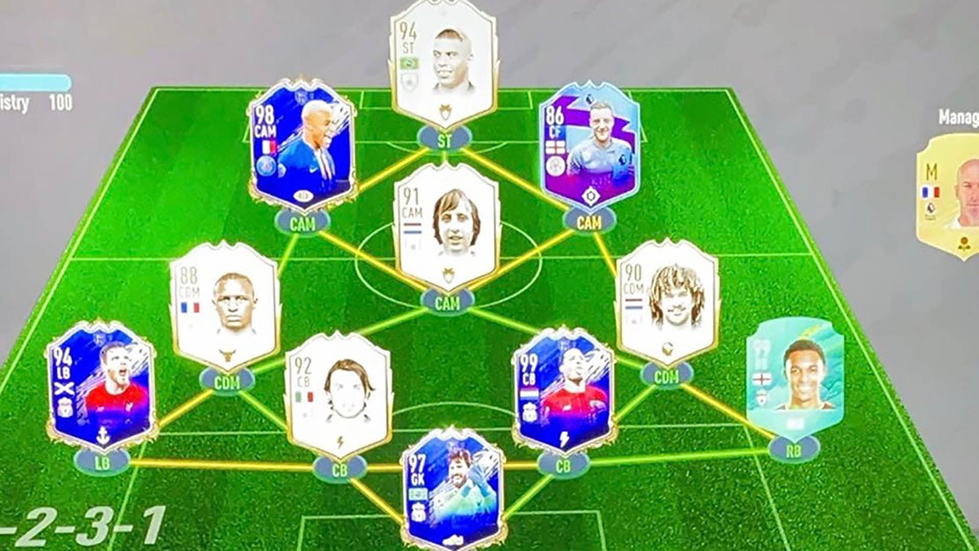 FIFA Ultimate Team Alexander-Arnold