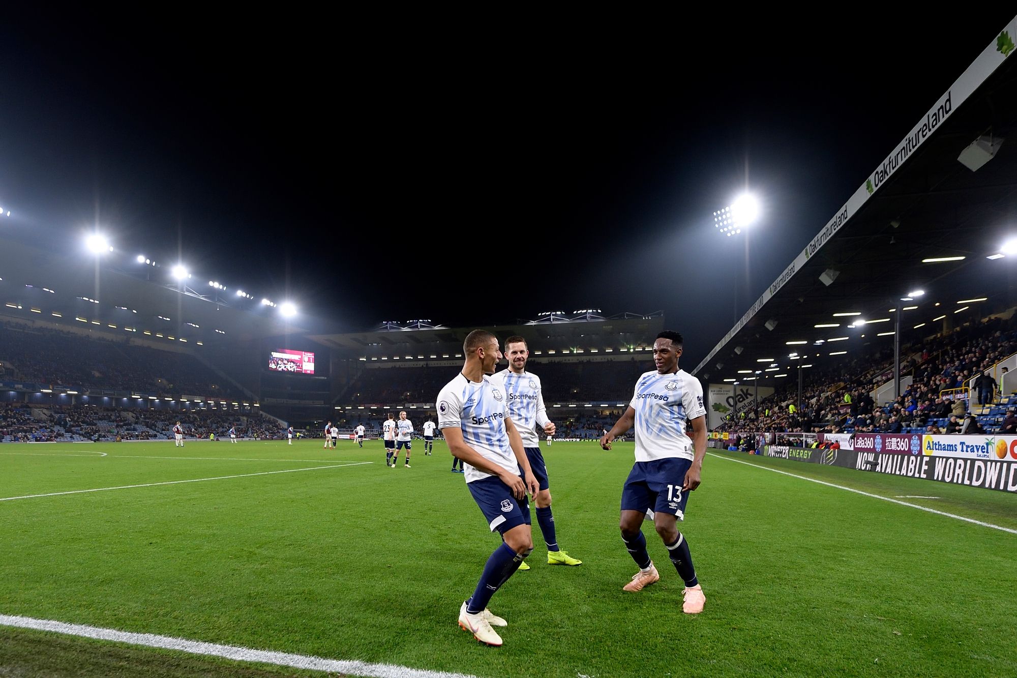 Yerry Mina Richarlison Celebrate Burnley Everton Boxing Day Premier League