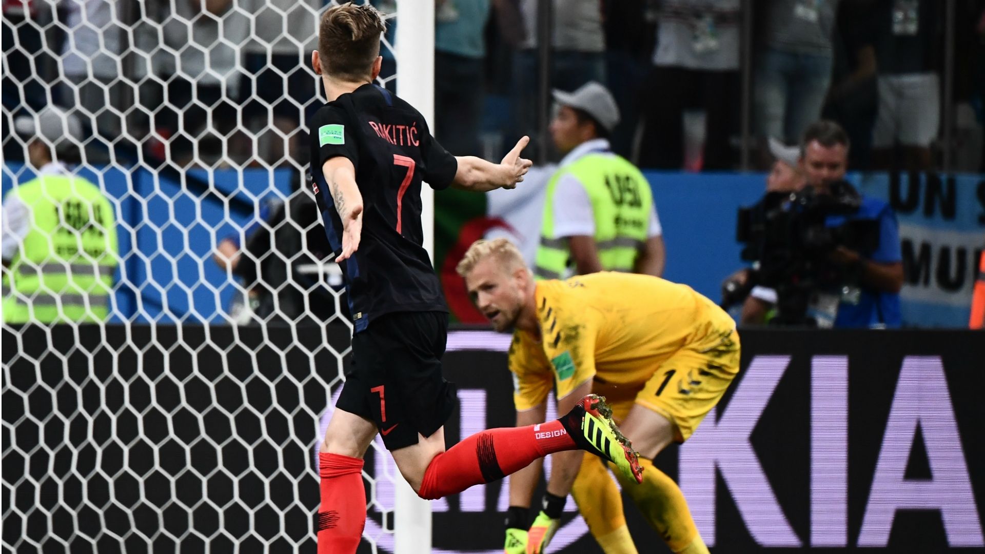 Ivan Rakitic Kasper Schmeichel Croatia Denmark World Cup 01072018