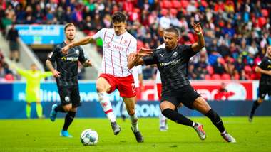 SSV Jahn Regensburg SV Sandhausen Aziz Bouhaddouz Sebastian Stolze