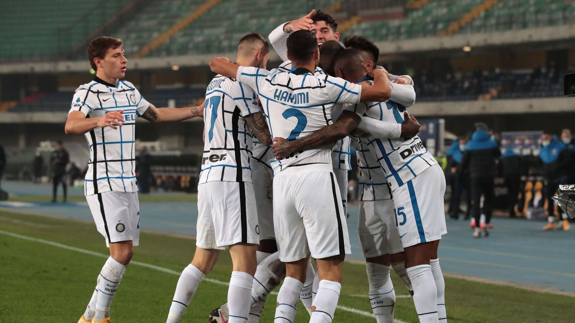 Inter celebrating - Verona Inter - Serie A 2020/21