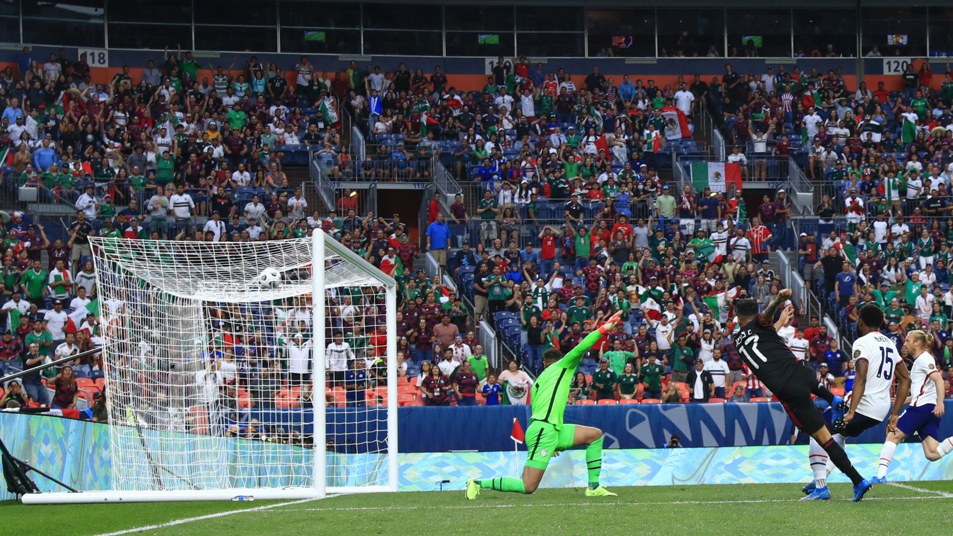 Tecatito Corona México Estados Unidos Concacaf Nations League