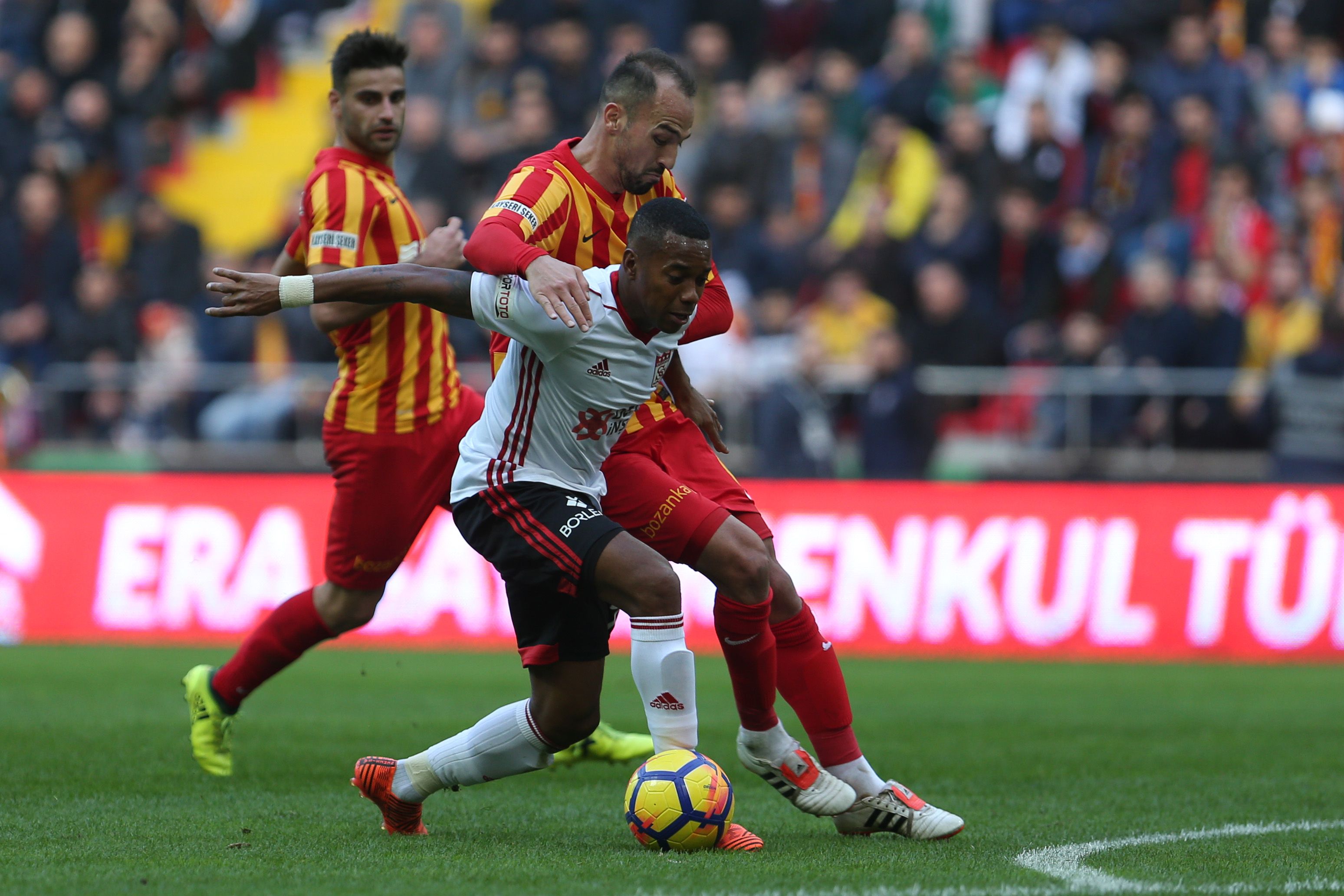 Deniz Turuc Samil Cinaz Robinho Kayserispor Sivasspor 02/11/18