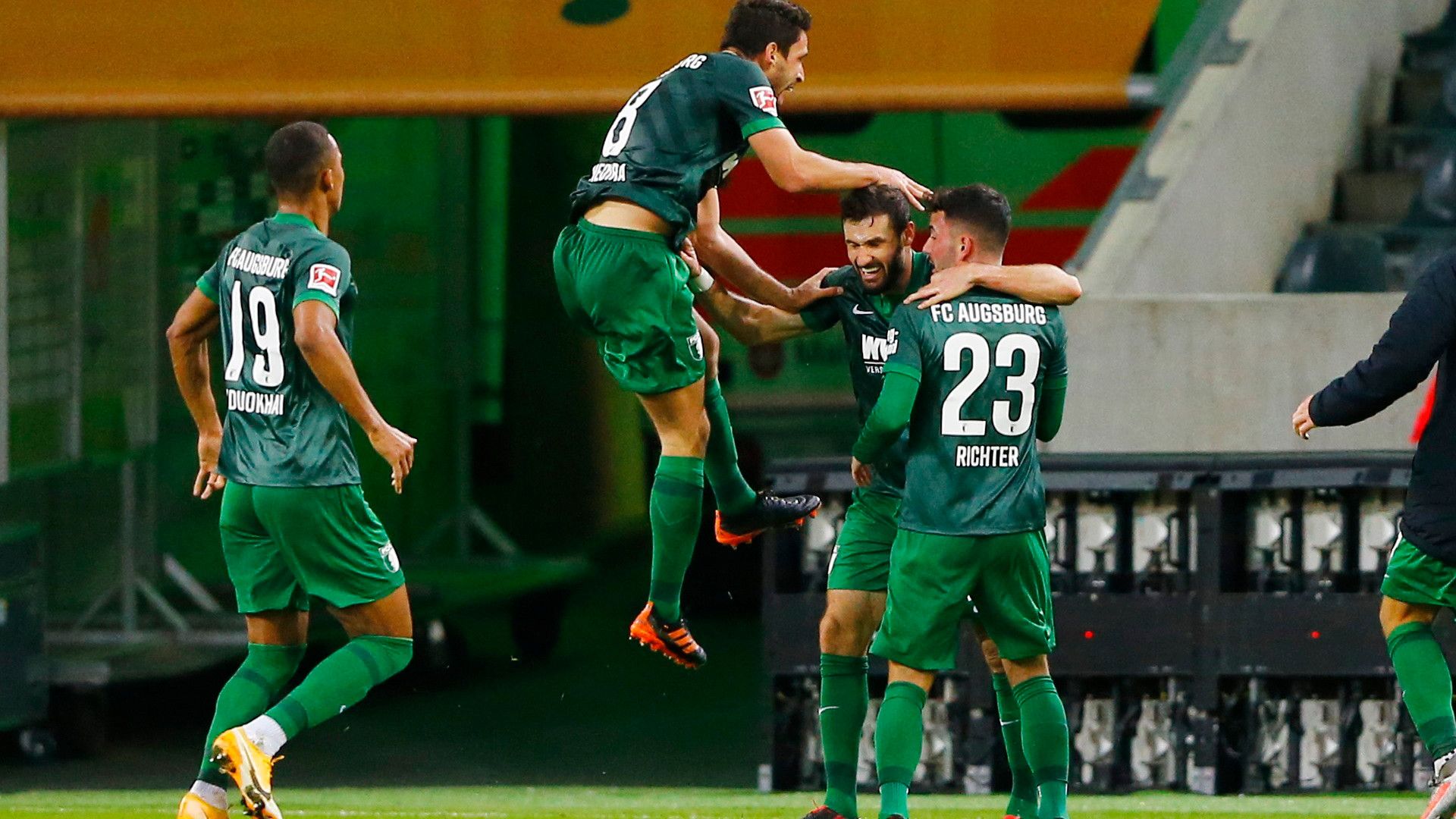 ONLY GER Augsburg v Schalke