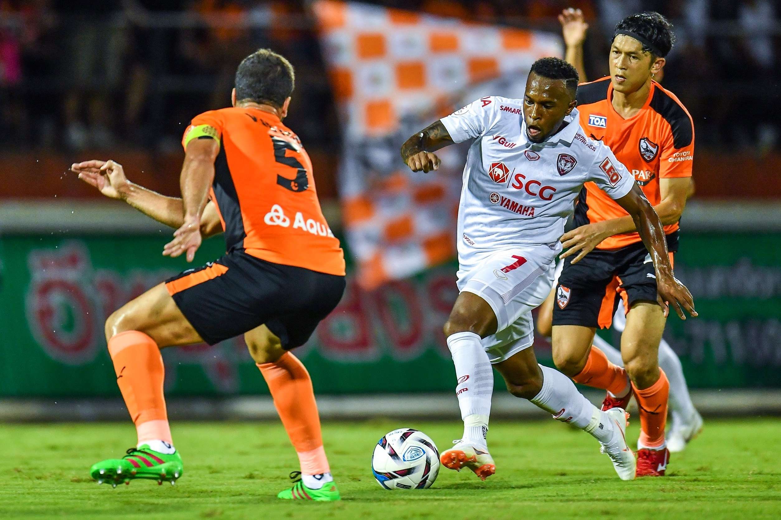 สิงห์ เชียงราย ยูไนเต็ด - เอสซีจี เมืองทอง ยูไนเต็ด