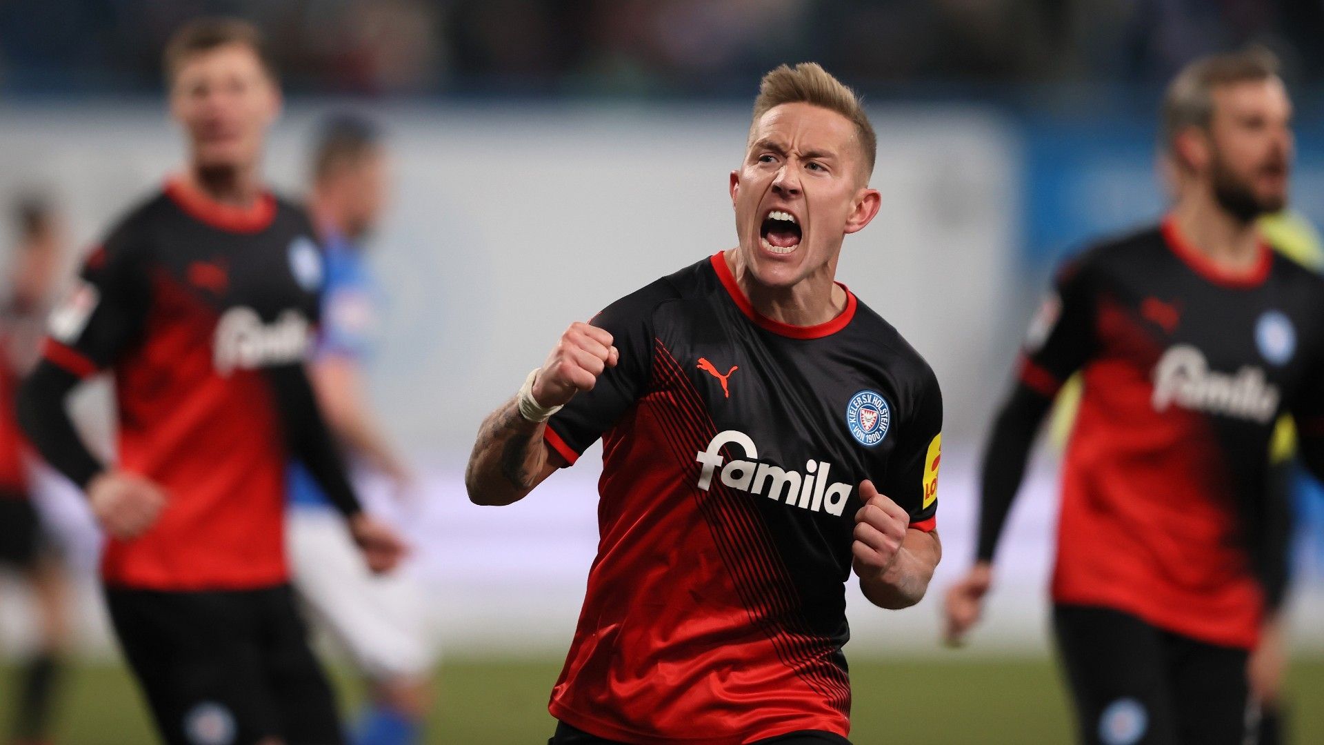 Lewis Holtby of Kiel 