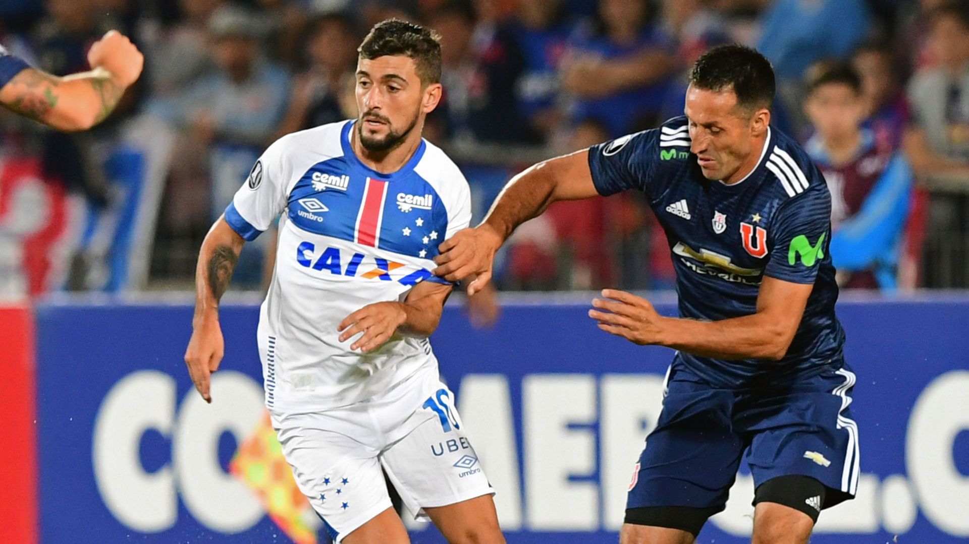 De Arrascaeta Fabian Monzon Universidad de Chile Cruzeiro 19042018 Copa Libertadores